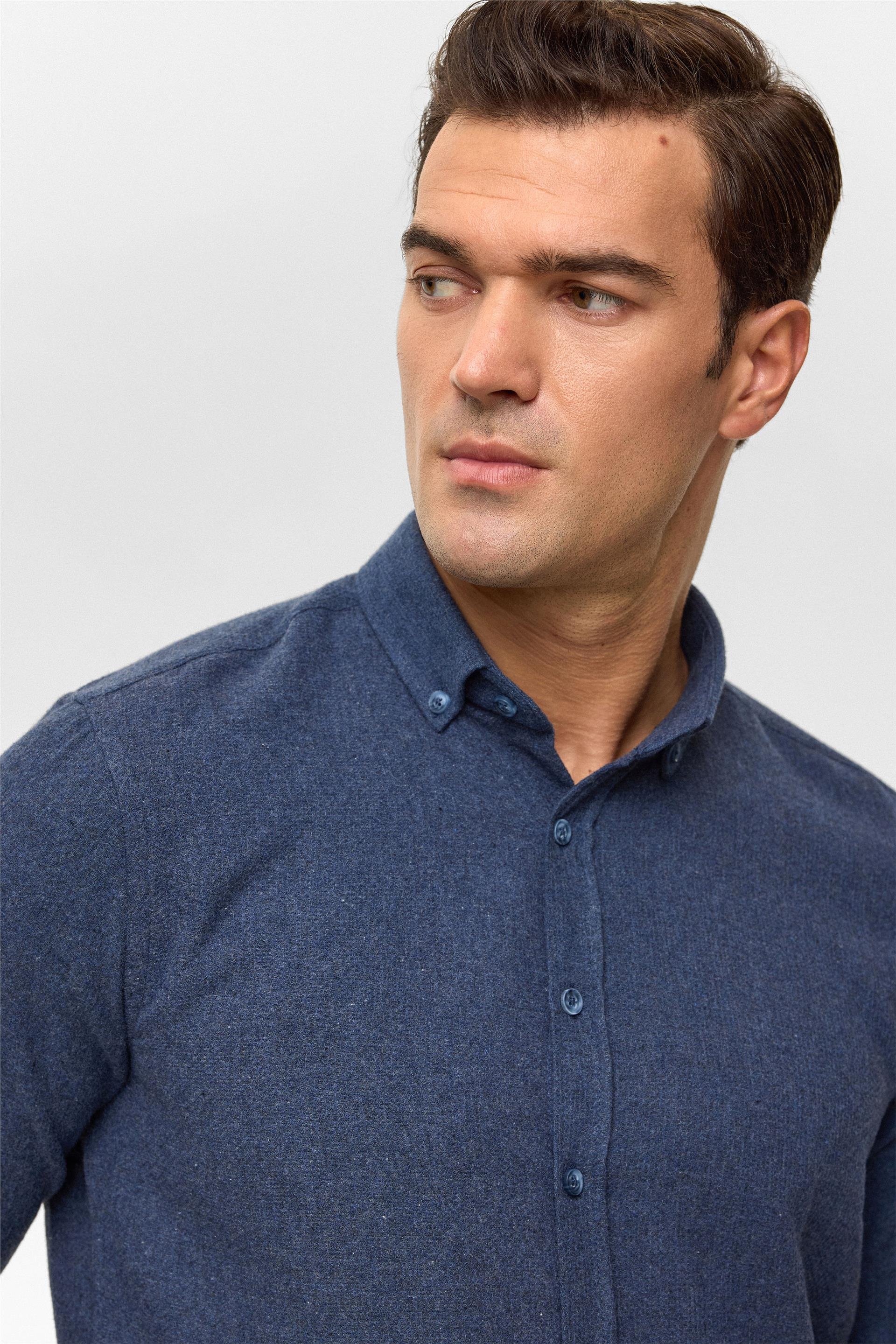 Lacivert Slim Düz Düğmeli Yaka Gömlek