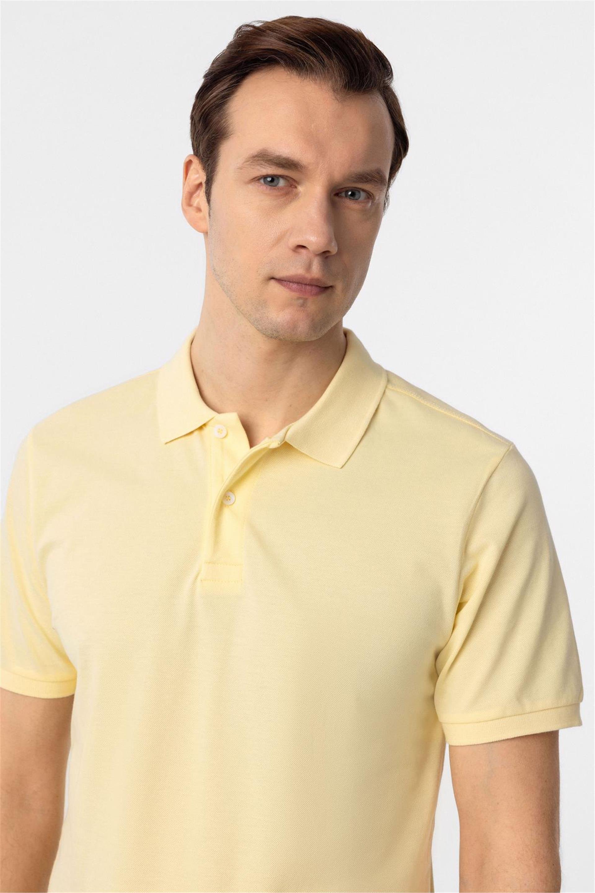 Sarı Regular Armürlü Polo Yaka Tişört