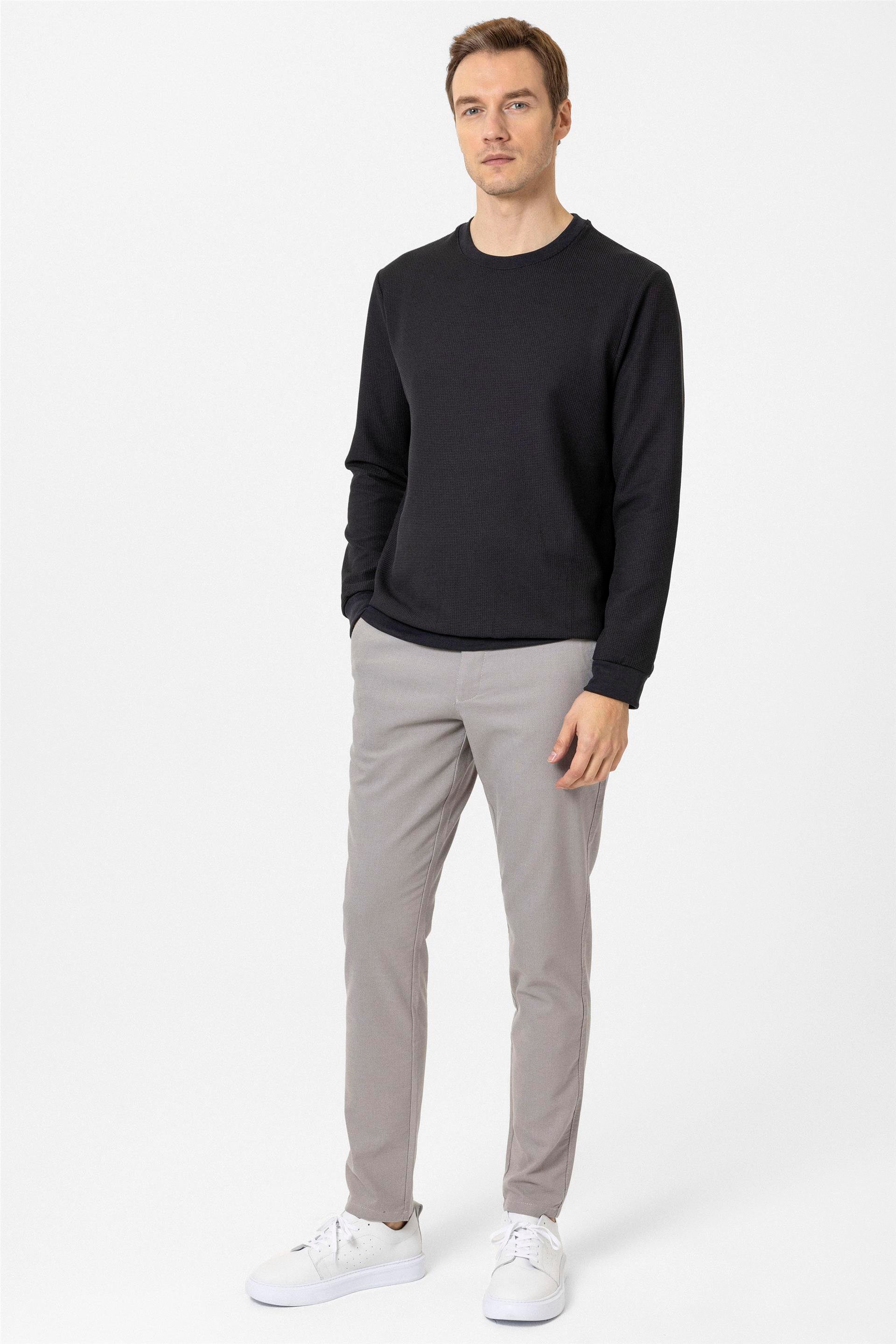 Siyah Regular Armürlü O Yaka Triko