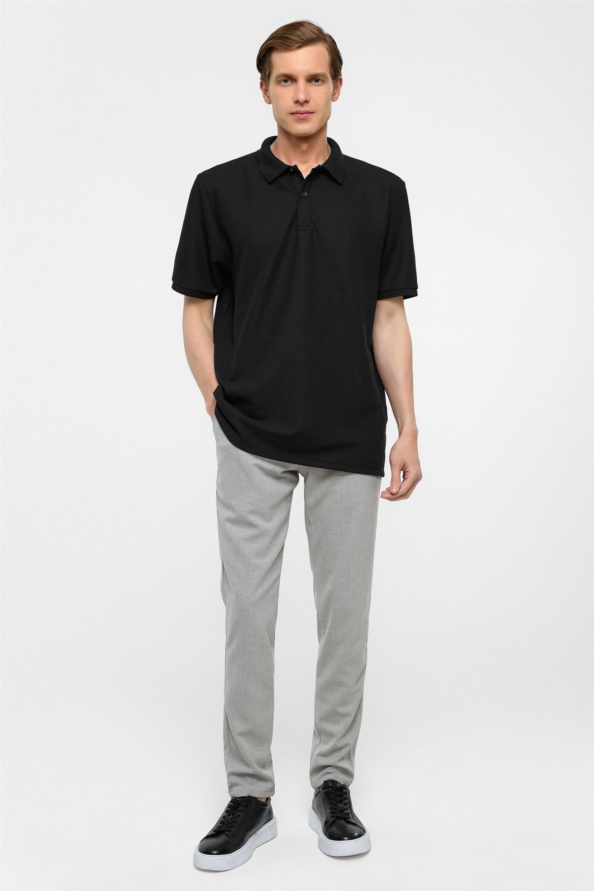 Siyah Regular Armürlü Polo Yaka Tişört