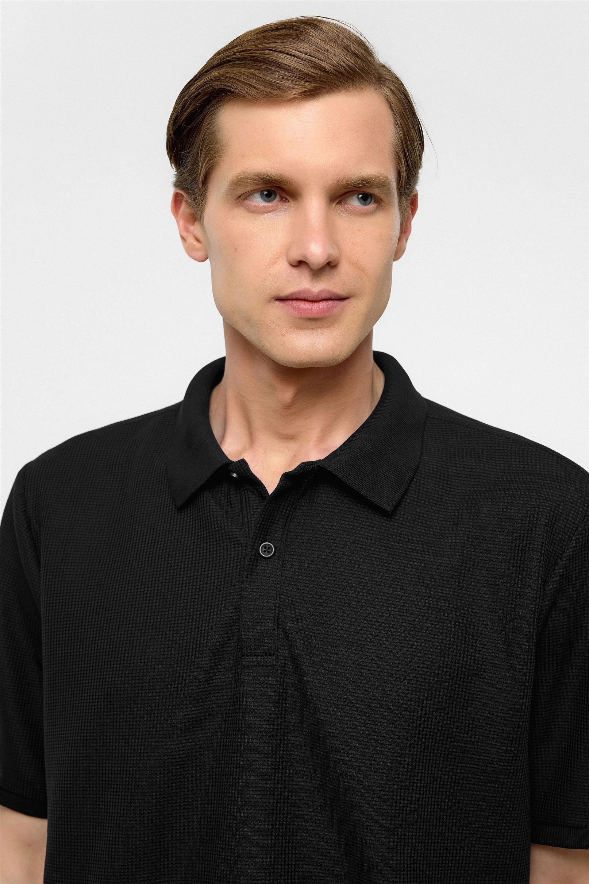 Siyah Regular Armürlü Polo Yaka Tişört