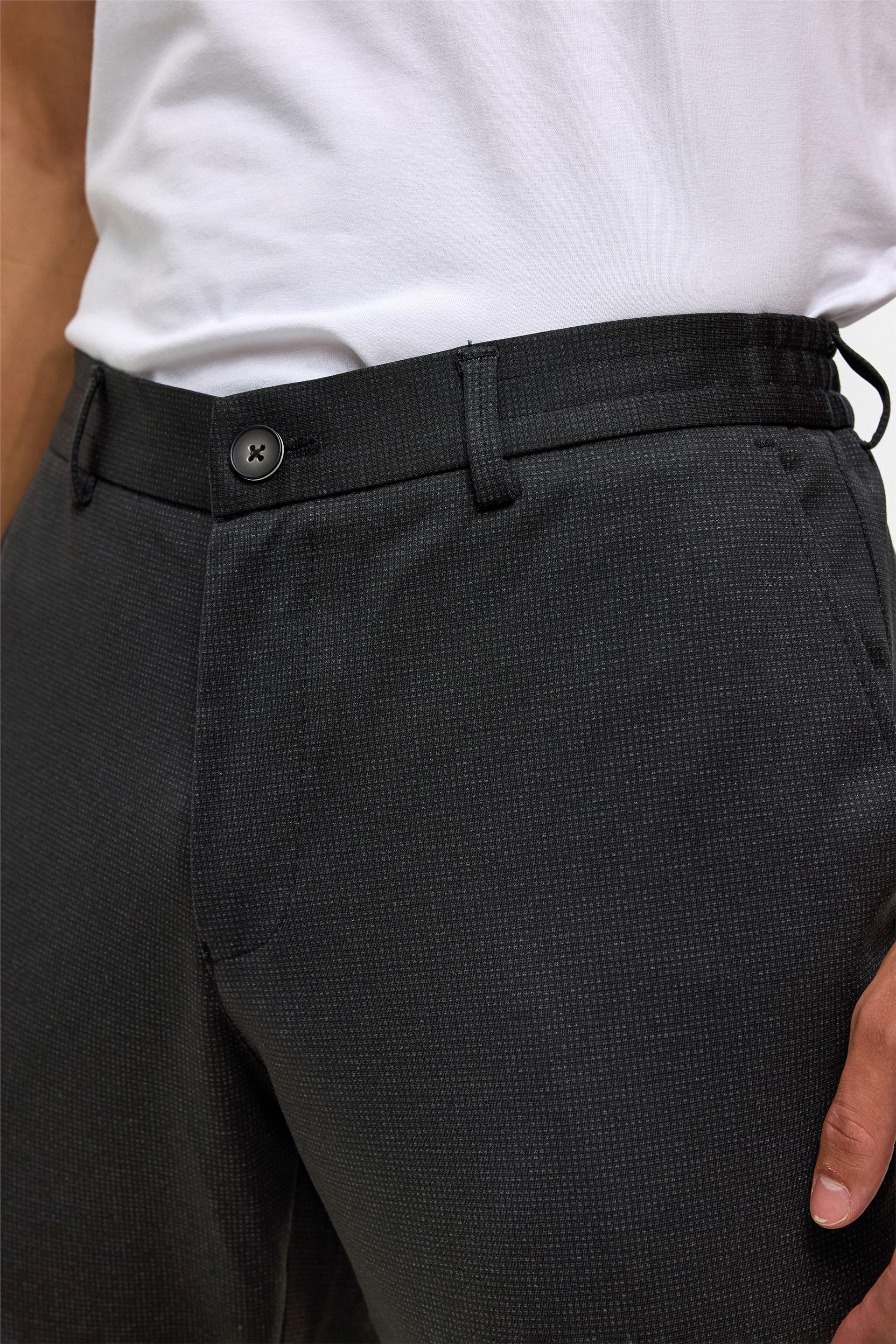 Siyah Slim Armürlü Jogger Pantolon