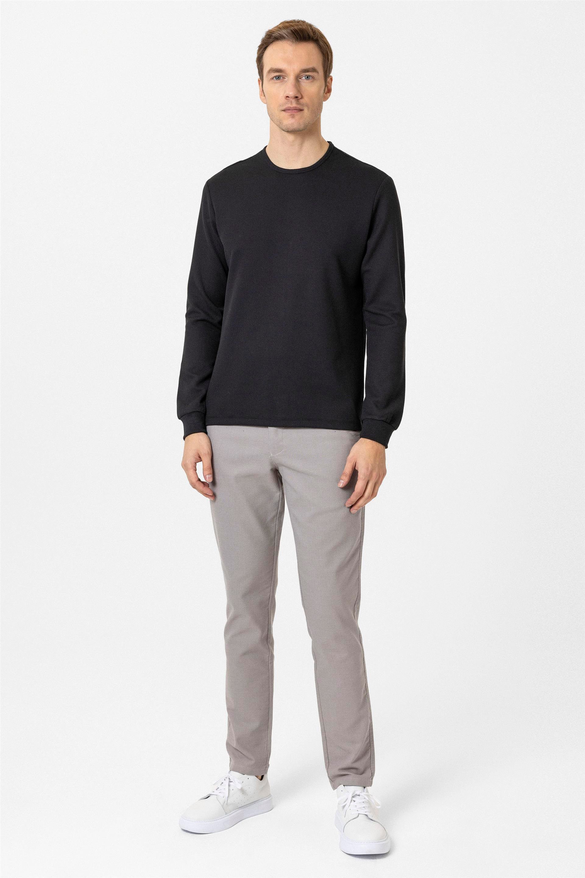 Siyah Slim Armürlü O Yaka Sweatshirt