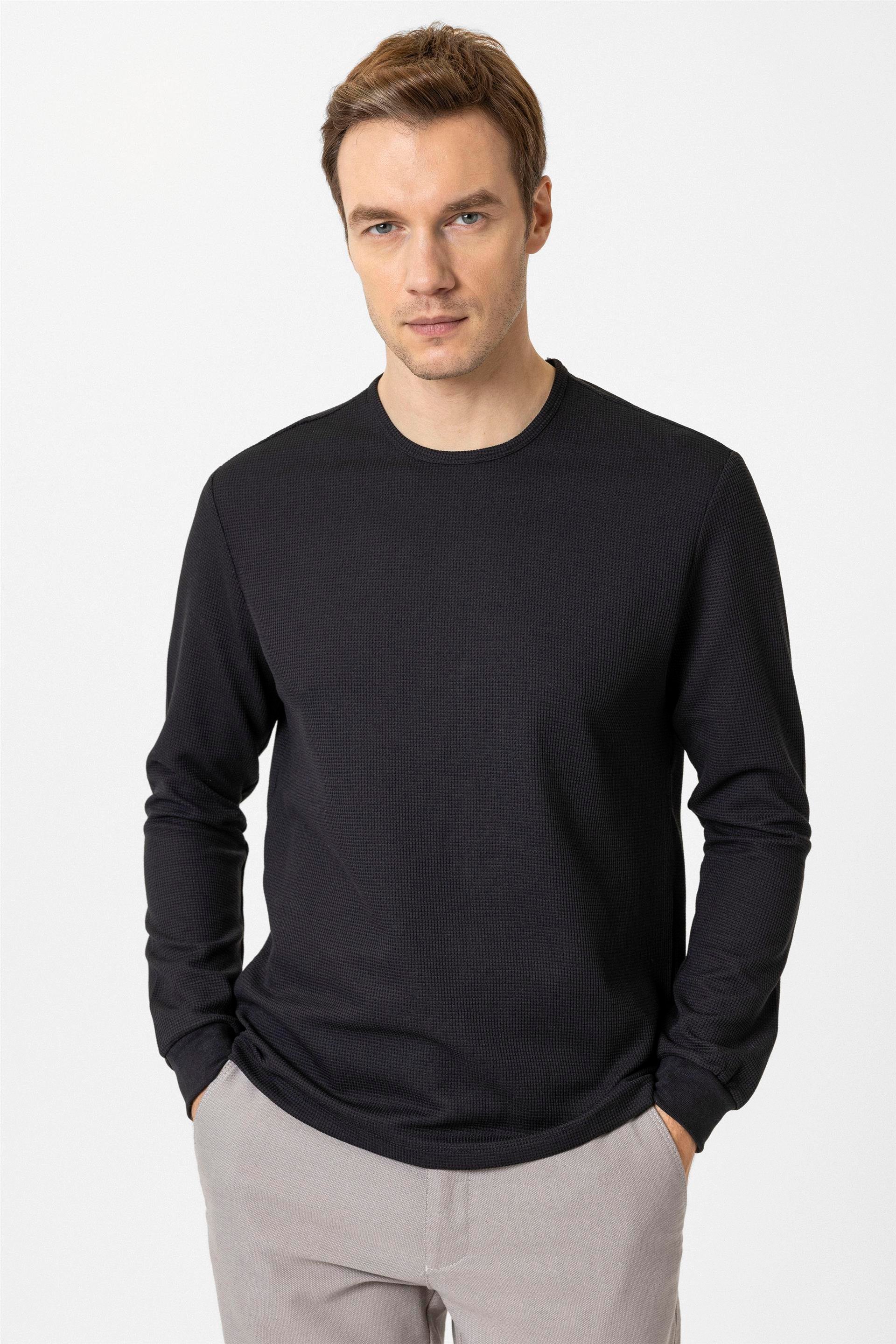Siyah Slim Armürlü O Yaka Sweatshirt