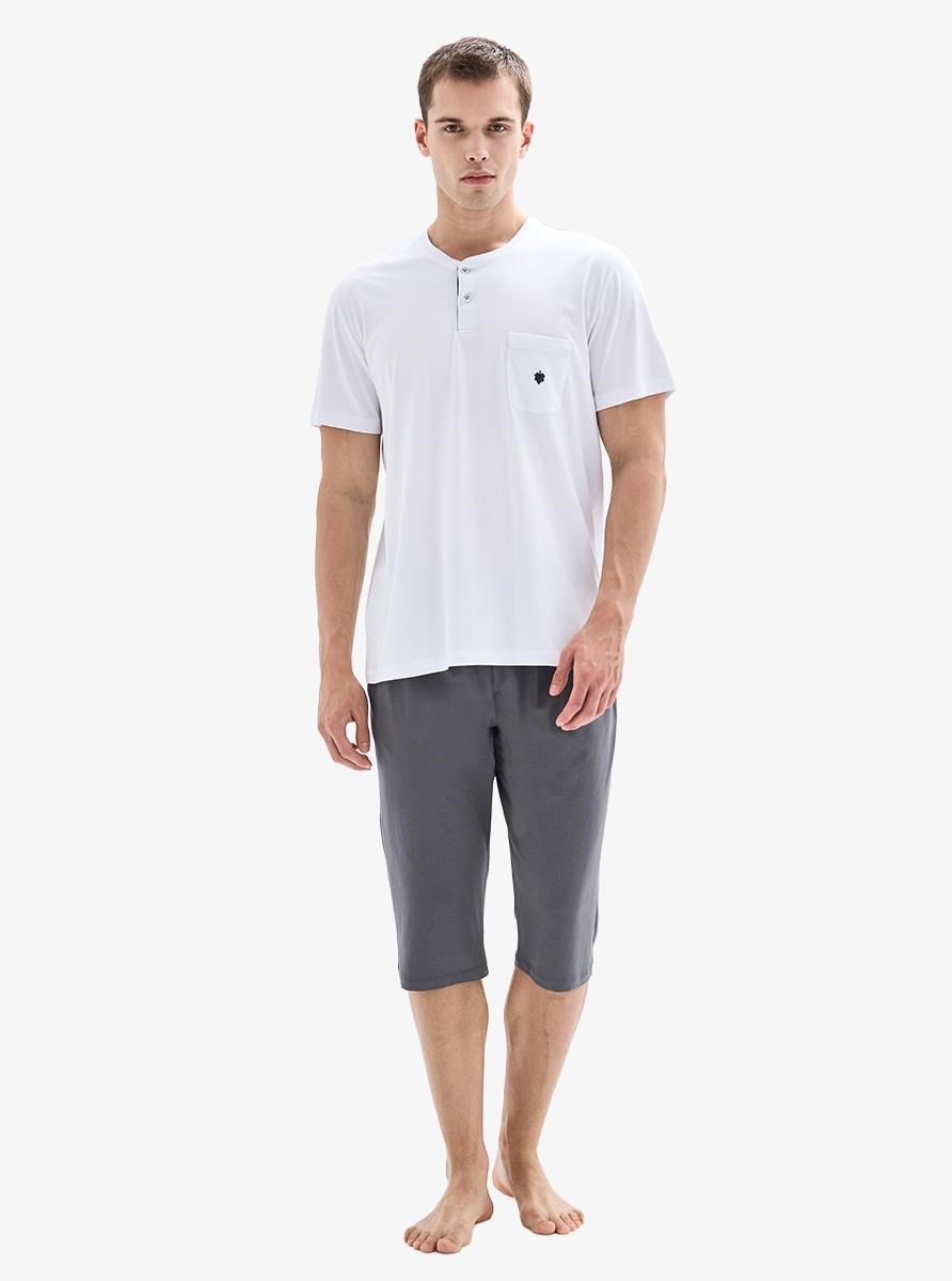 332843Erkek Yarım Düğmeli Kısa Kollu Kapri Beyaz Pijama Takımı C3T9N804Kapri TakımBlackspadeErkek Yarım Düğmeli Kısa Kollu Kapri Beyaz Pijama Takımı C3T9N804