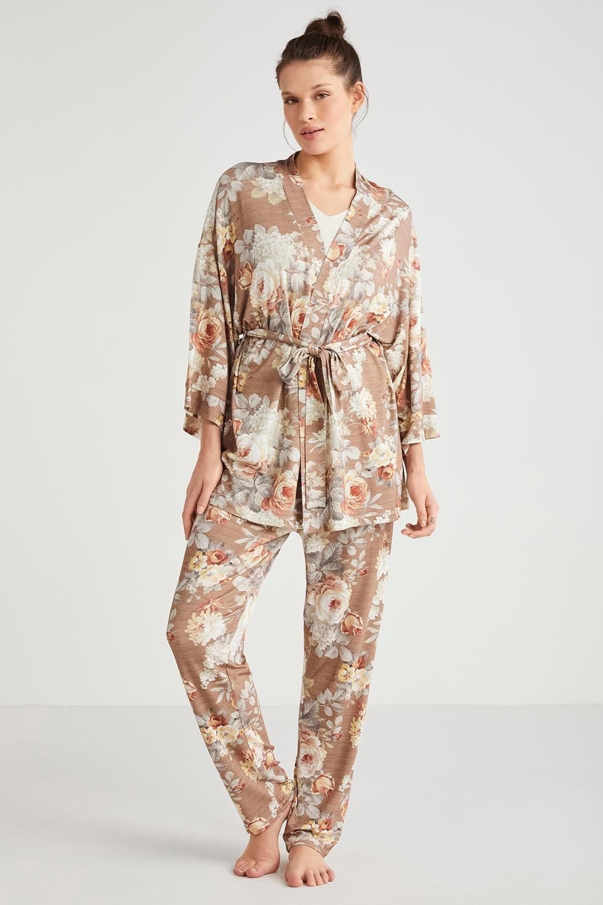 325612Kadın 3 Lü Kahve Pijama Takım C9T1N6O2cotonhause.com.tr Online Alışveriş - Sezon İndirimlerini Keşfet Kadın 3 Lü Kahve Pijama Takım C9T1N6O23'lü Setlercatherine'sKadın 3 Lü Kahve Pijama Takım C9T1N6O2