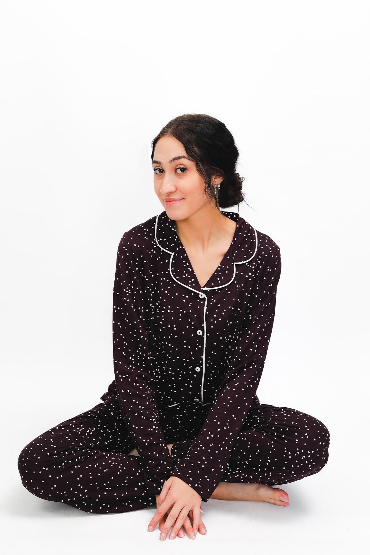323855Kadın %100 Pamuk Yumuşak Organik Düğmeli Pijama Takımı - Mevsimlik Rahat Şık Tasarım 24658Kadın %100 Pamuk Yumuşak Organik Düğmeli Pijama Takımı - Mevsimlik Rahat Şık Tasarım 24658Uzun Kol PijamacotonhauseUzun Kol PijamacotonhauseKadın %100 Pamuk Yumuşak Organik Düğmeli Pijama Takımı - Mevsimlik Rahat Şık Tasarım 24658