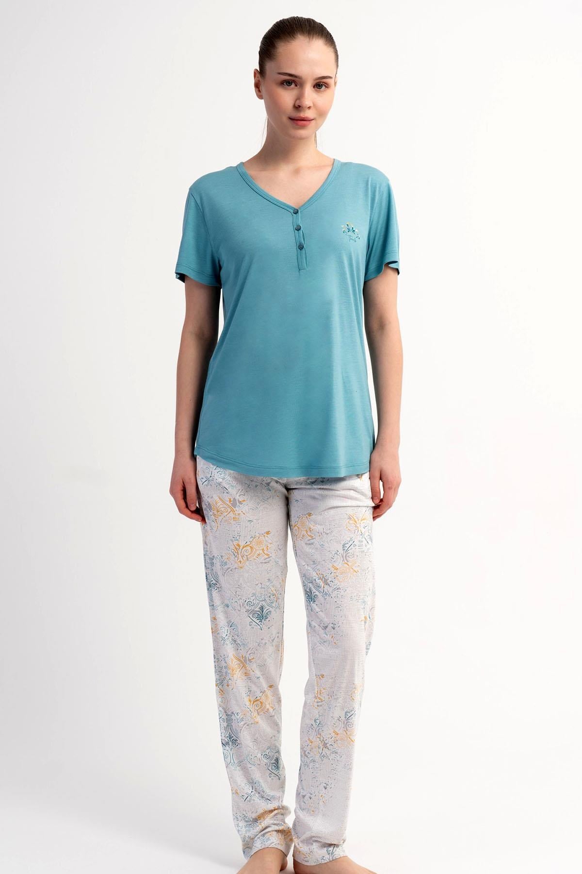 332532Kadın Yarım Düğmeli Kısa Kollu Yeşil Pijama Takımı Rahat Kesim Yazlık Ev Giyim C4T3N2215Kısa Kol / Askılı PijamakezokinoKadın Yarım Düğmeli Kısa Kollu Yeşil Pijama Takımı Rahat Kesim Yazlık Ev Giyim C4T3N2215