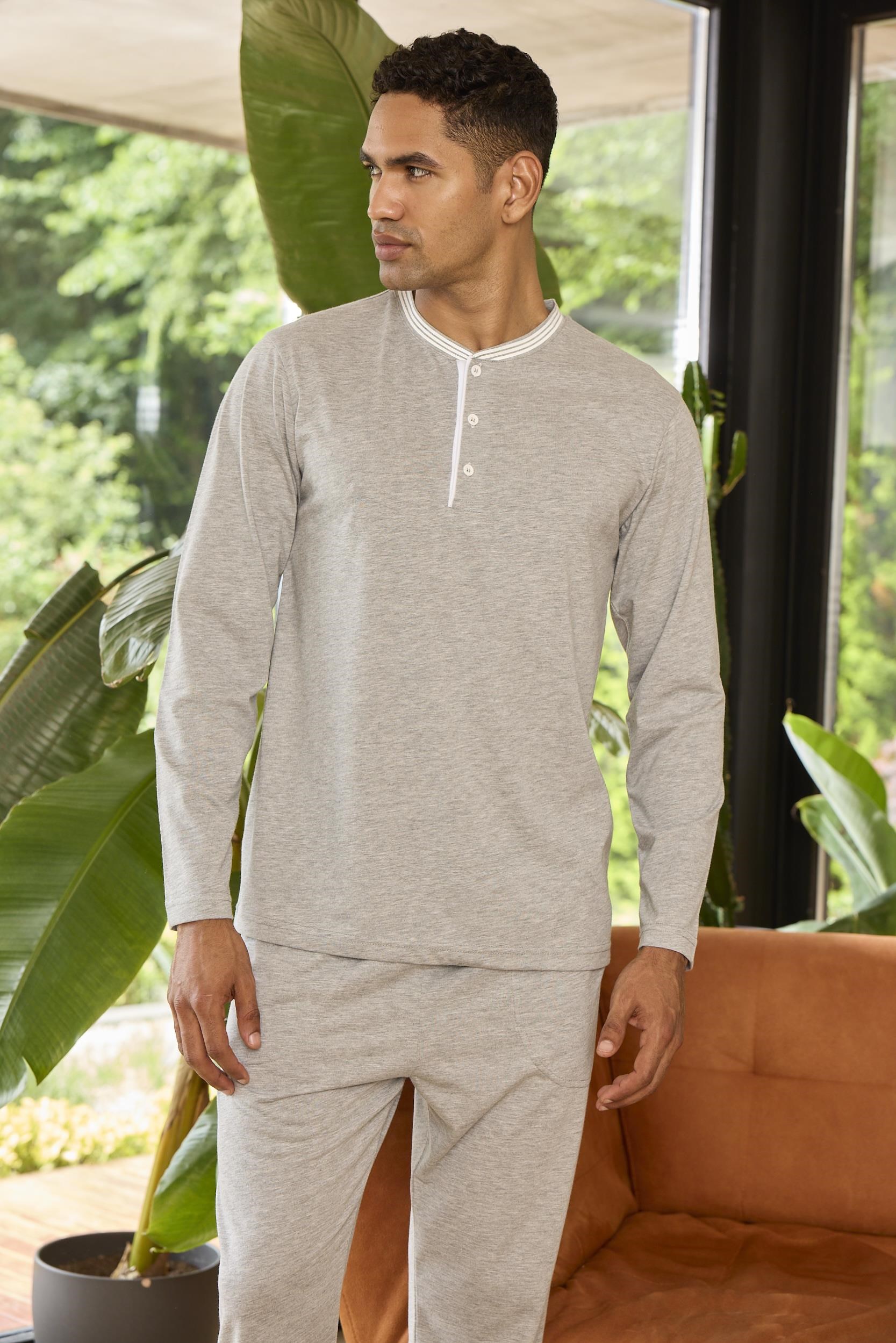 324964Erkek Uzun Kol Midi Yaka Gri Melanj Pijama Takımı C3T6N2O9cotonhause.com.tr Online Alışveriş - Sezon İndirimlerini Keşfet Erkek Uzun Kol Midi Yaka Gri Melanj Pijama Takımı C3T6N2O9Pijama TakımıKLYErkek Uzun Kol Midi Yaka Gri Melanj Pijama Takımı C3T6N2O9