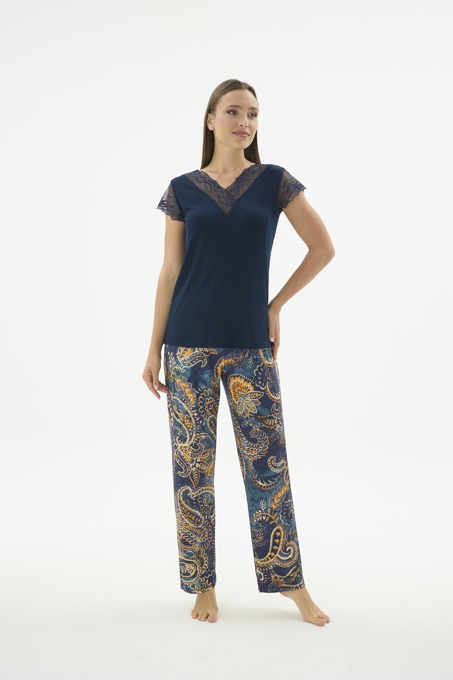 332676Kadın Kısa Kol Dantel Detaylı Lacivert Pijama Takımı C1T0N671Kısa Kol / Askılı PijamaSevimKadın Kısa Kol Dantel Detaylı Lacivert Pijama Takımı C1T0N671