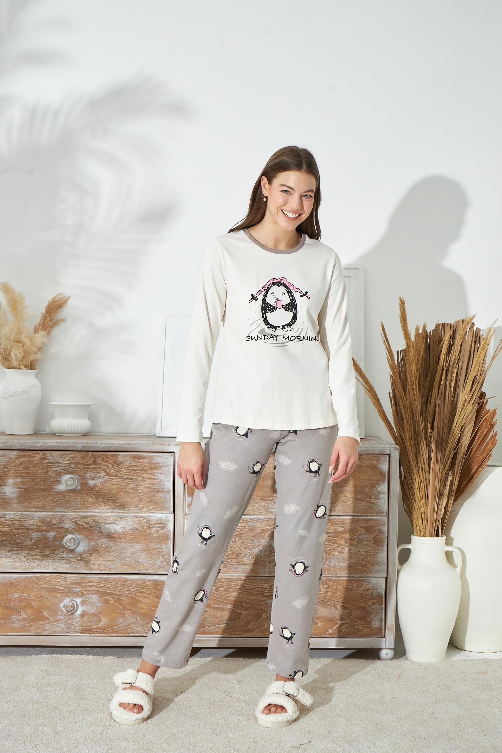 329262Kadın Krem Renk Uzun Kol Bisiklet Yaka Baskılı Pijama Takımı C3T7N941Uzun Kol PijamaSevimKadın Krem Renk Uzun Kol Bisiklet Yaka Baskılı Pijama Takımı C3T7N941