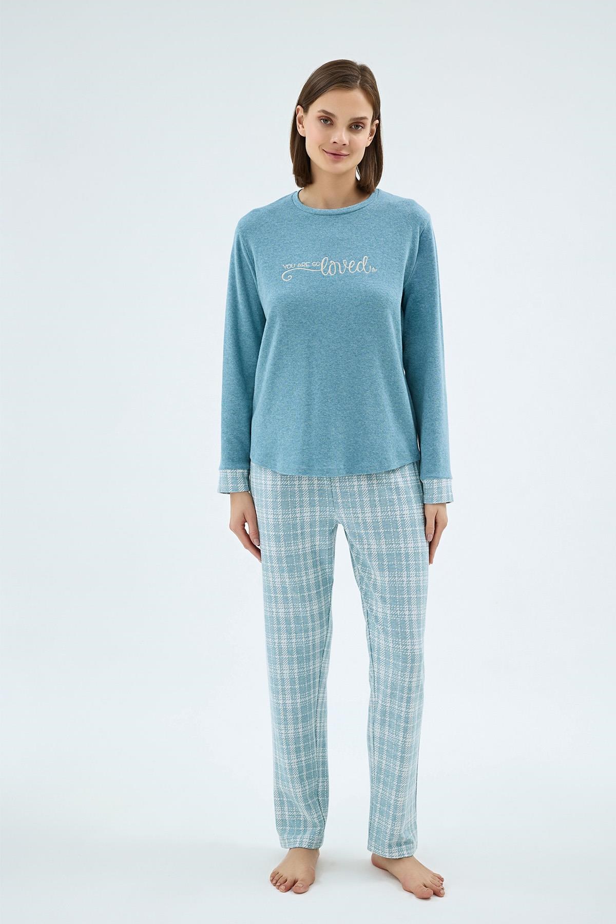 328615Kadın Uzun Kollu Baskılı Mavi Üst Ekose Alt Pijama Takımı C3T1N071Uzun Kol PijamaSevimKadın Uzun Kollu Baskılı Mavi Üst Ekose Alt Pijama Takımı C3T1N071