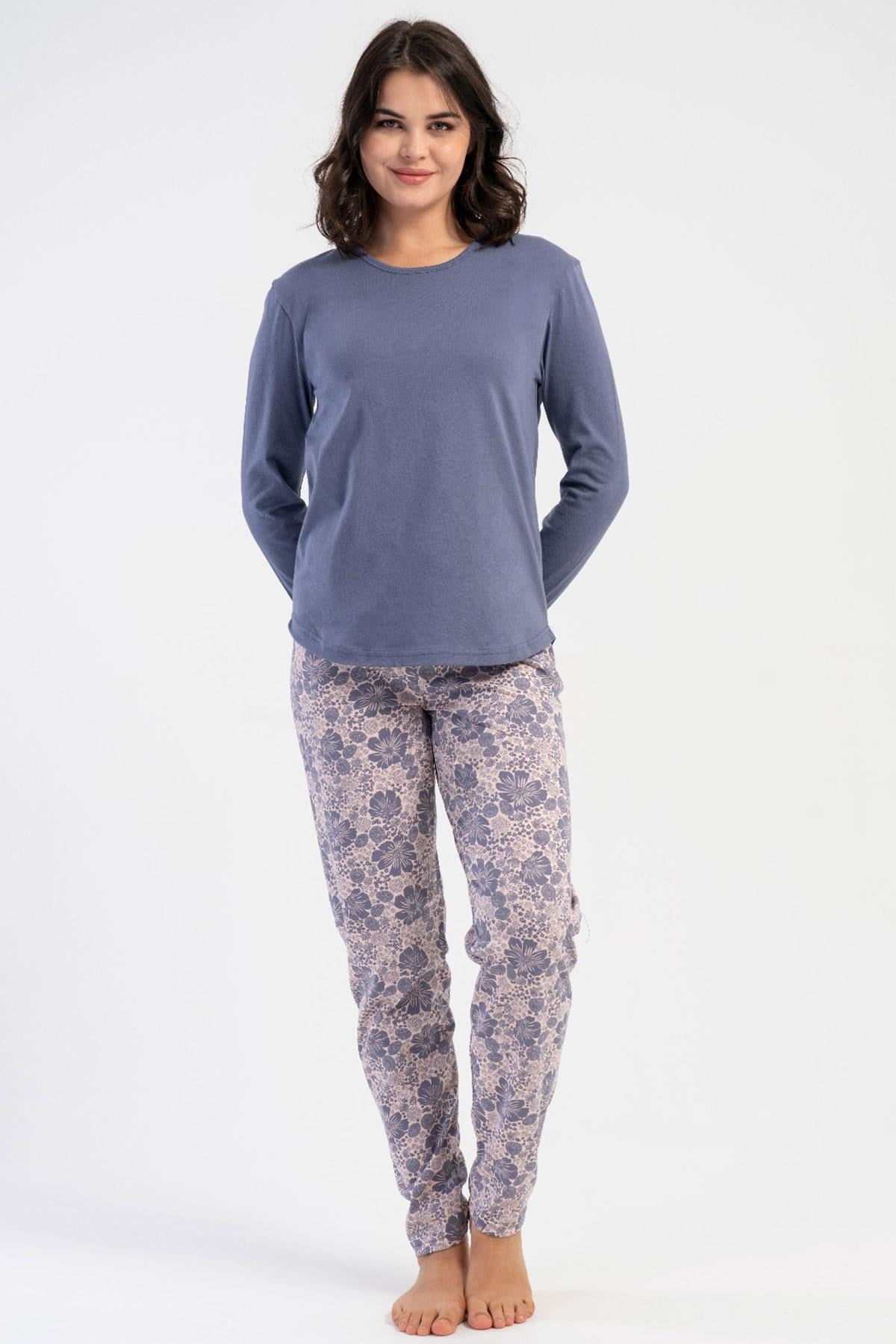 329530Kadın Büyük Beden Füme Uzun Kollu Bisiklet Yaka Çiçek Desenli Alt Pijama Takım C5T4N3305Büyük BedenVienettaKadın Büyük Beden Füme Uzun Kollu Bisiklet Yaka Çiçek Desenli Alt Pijama Takım C5T4N3305