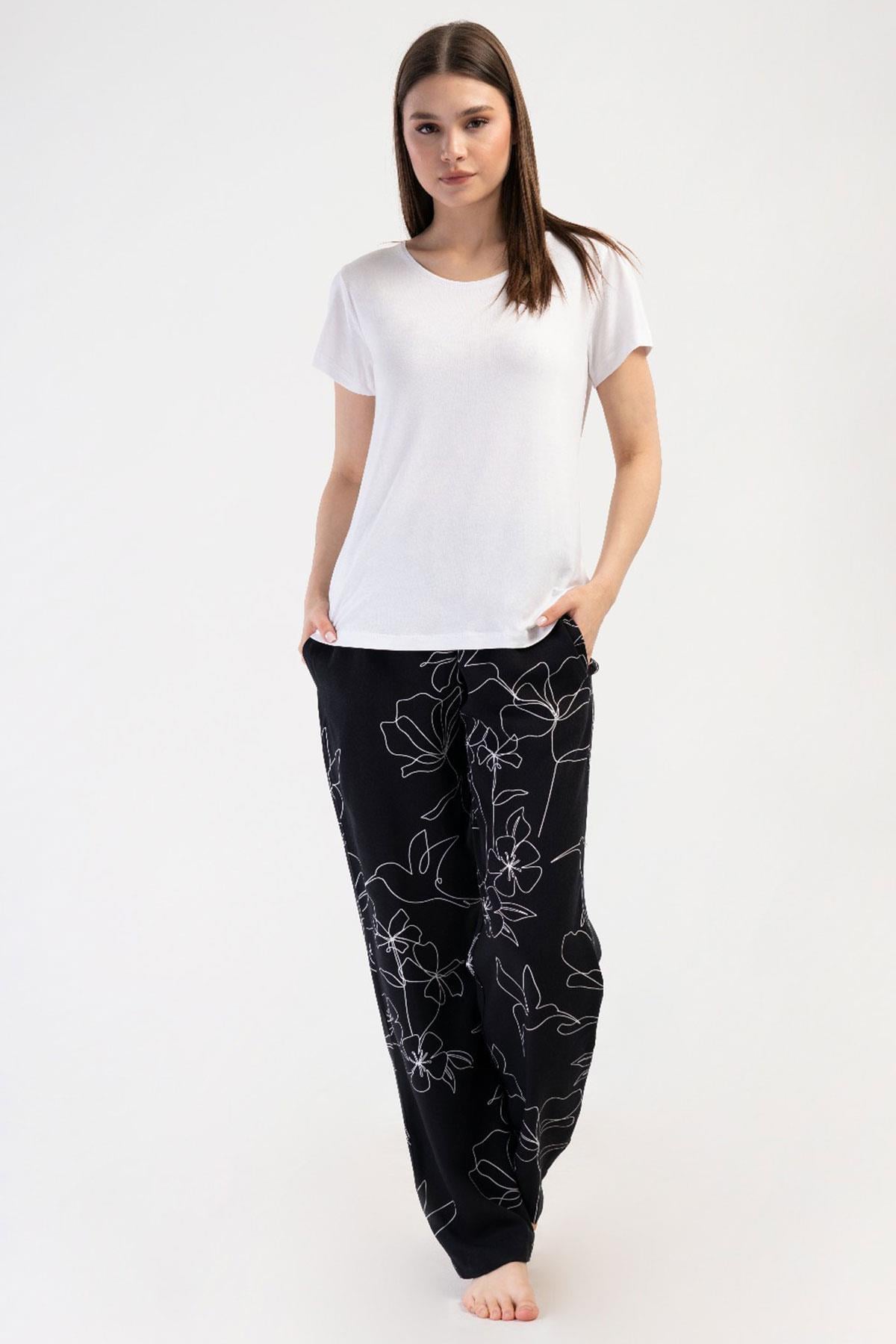 328006Kadın Kısa Kol Beyaz Pijama Takımı C6T4N0O014cotonhause.com.tr Online Alışveriş - Sezon İndirimlerini Keşfet Kadın Kısa Kol Beyaz Pijama Takımı C6T4N0O014Kısa Kol / Askılı PijamaVienettaKadın Kısa Kol Beyaz Pijama Takımı C6T4N0O014