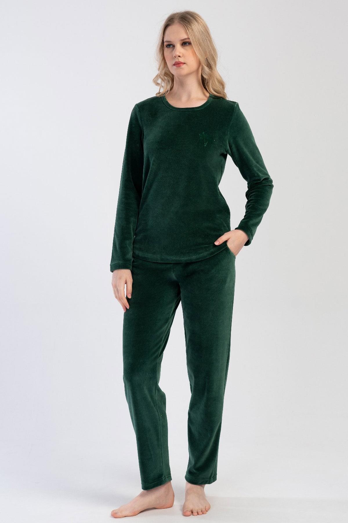 324375Kadın Kadife Uzun Kol Yeşil Pijama Takım C3T8N0O304Kadın Kadife Uzun Kol Yeşil Pijama Takım C3T8N0O304VienettaUzun Kol PijamaUzun Kol PijamaVienettaKadın Kadife Uzun Kol Yeşil Pijama Takım C3T8N0O304