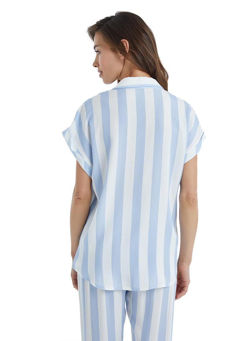 319846Kadın Önden Düğmeli Kısa Kol Mavi Çizgili Pijama Takımı C2T5N3O15-Kadın Önden Düğmeli Kısa Kol Mavi Çizgili Pijama Takımı C2T5N3O15-BlackspadeKısa Kol / Askılı PijamaKısa Kol / Askılı PijamaBlackspadeKadın Önden Düğmeli Kısa Kol Mavi Çizgili Pijama Takımı C2T5N3O15-