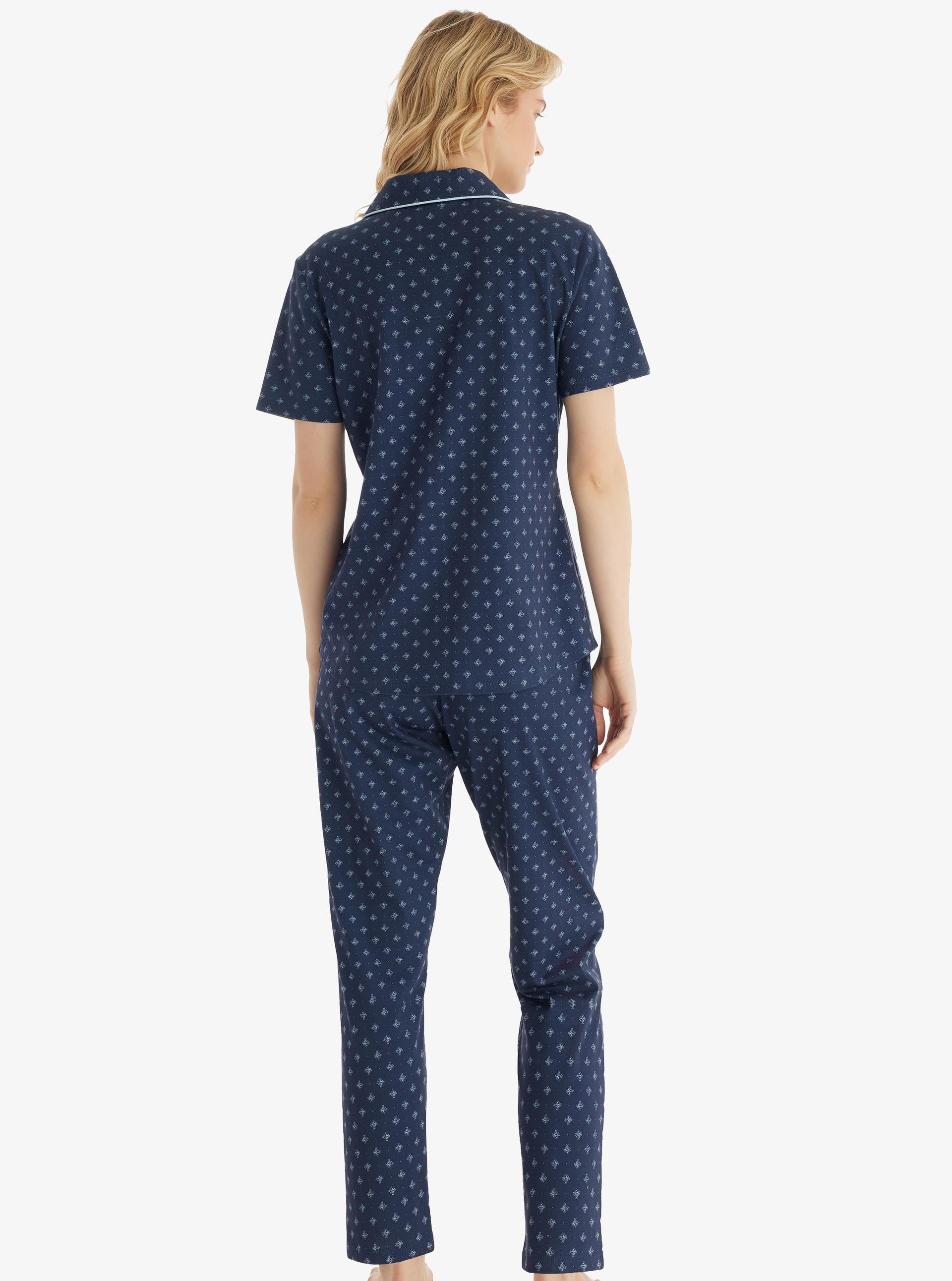 326691Kadın Kısa Kol Önden Düğmeli Lacivert Pijama Takımı C9T3N8O15Kadın Kısa Kol Önden Düğmeli Lacivert Pijama Takımı C9T3N8O15BlackspadeKısa Kol / Askılı PijamaKısa Kol / Askılı PijamaBlackspadeKadın Kısa Kol Önden Düğmeli Lacivert Pijama Takımı C9T3N8O15