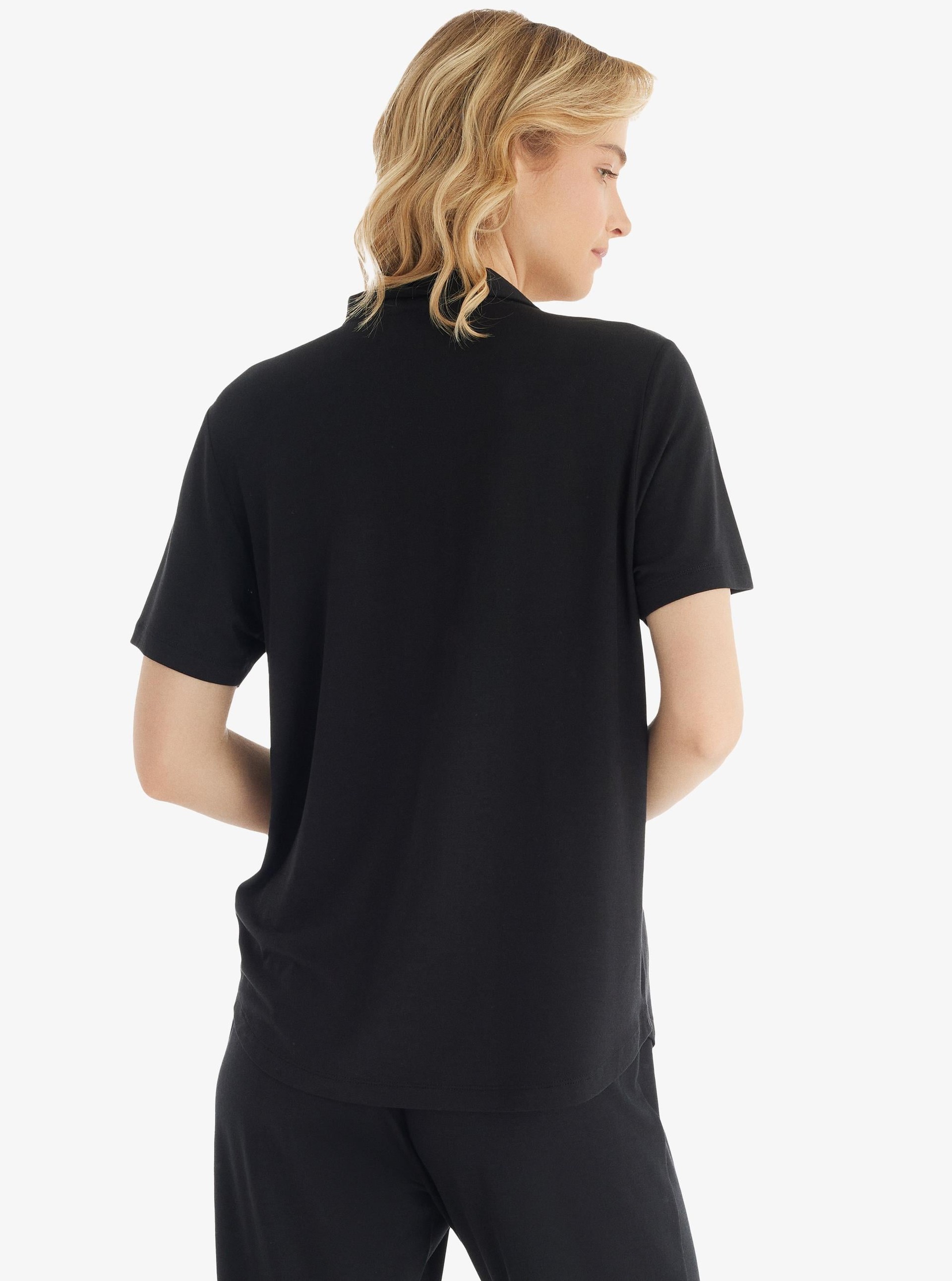 326689Kadın Kısa Kol Önden Düğmeli Modal Siyah Pijama Takımı C3T0N8O15Kadın Kısa Kol Önden Düğmeli Modal Siyah Pijama Takımı C3T0N8O15BlackspadeKısa Kol / Askılı PijamaKısa Kol / Askılı PijamaBlackspadeKadın Kısa Kol Önden Düğmeli Modal Siyah Pijama Takımı C3T0N8O15