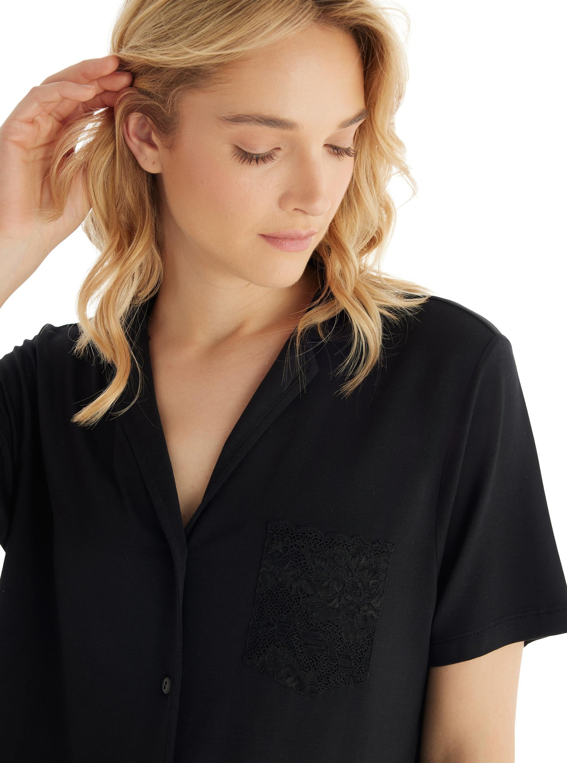 326689Kadın Kısa Kol Önden Düğmeli Modal Siyah Pijama Takımı C3T0N8O15Kadın Kısa Kol Önden Düğmeli Modal Siyah Pijama Takımı C3T0N8O15BlackspadeKısa Kol / Askılı PijamaKısa Kol / Askılı PijamaBlackspadeKadın Kısa Kol Önden Düğmeli Modal Siyah Pijama Takımı C3T0N8O15