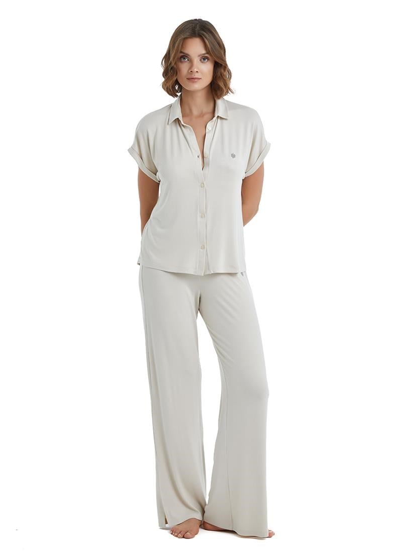 319847Kadın Kısa Kol Önden Düğmeli Bej Pijama Takımı C9T7N3O15-Kadın Kısa Kol Önden Düğmeli Bej Pijama Takımı C9T7N3O15-BlackspadeKısa Kol / Askılı PijamaKısa Kol / Askılı PijamaBlackspadeKadın Kısa Kol Önden Düğmeli Bej Pijama Takımı C9T7N3O15-