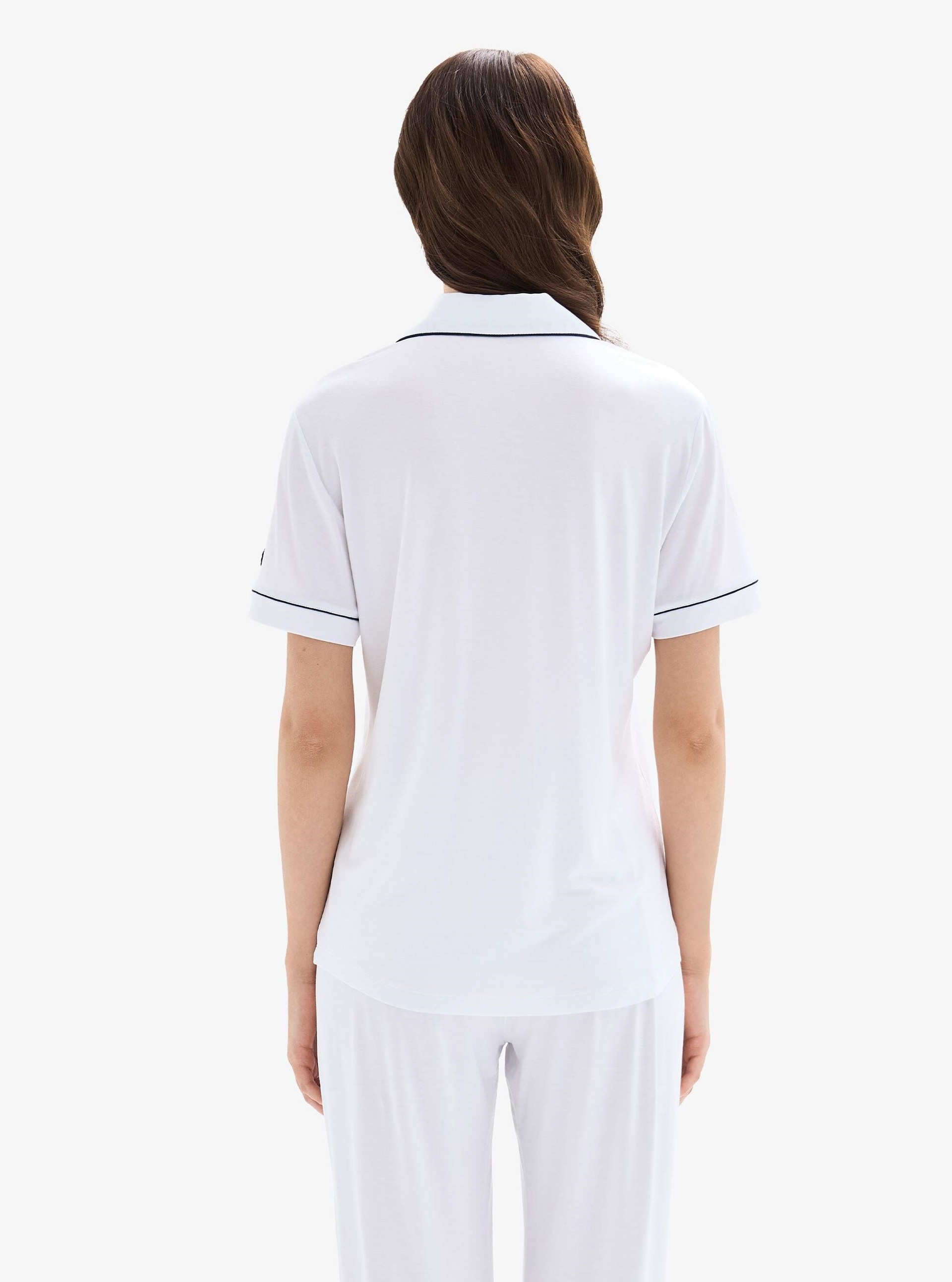 332860Kadın Kısa Kollu Önden Düğmeli Beyaz Mikro Modal Pijama Takımı C8T7N025Kısa Kol / Askılı PijamaBlackspadeKadın Kısa Kollu Önden Düğmeli Beyaz Mikro Modal Pijama Takımı C8T7N025