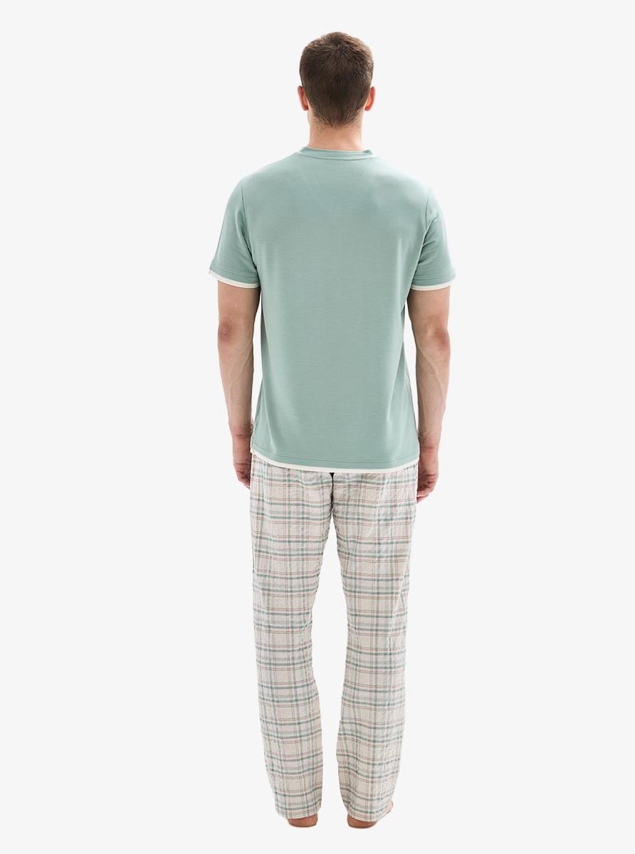 332840Erkek Kısa Kollu Yeşil Pijama Takımı C7T8N804Pijama TakımıBlackspadeErkek Kısa Kollu Yeşil Pijama Takımı C7T8N804