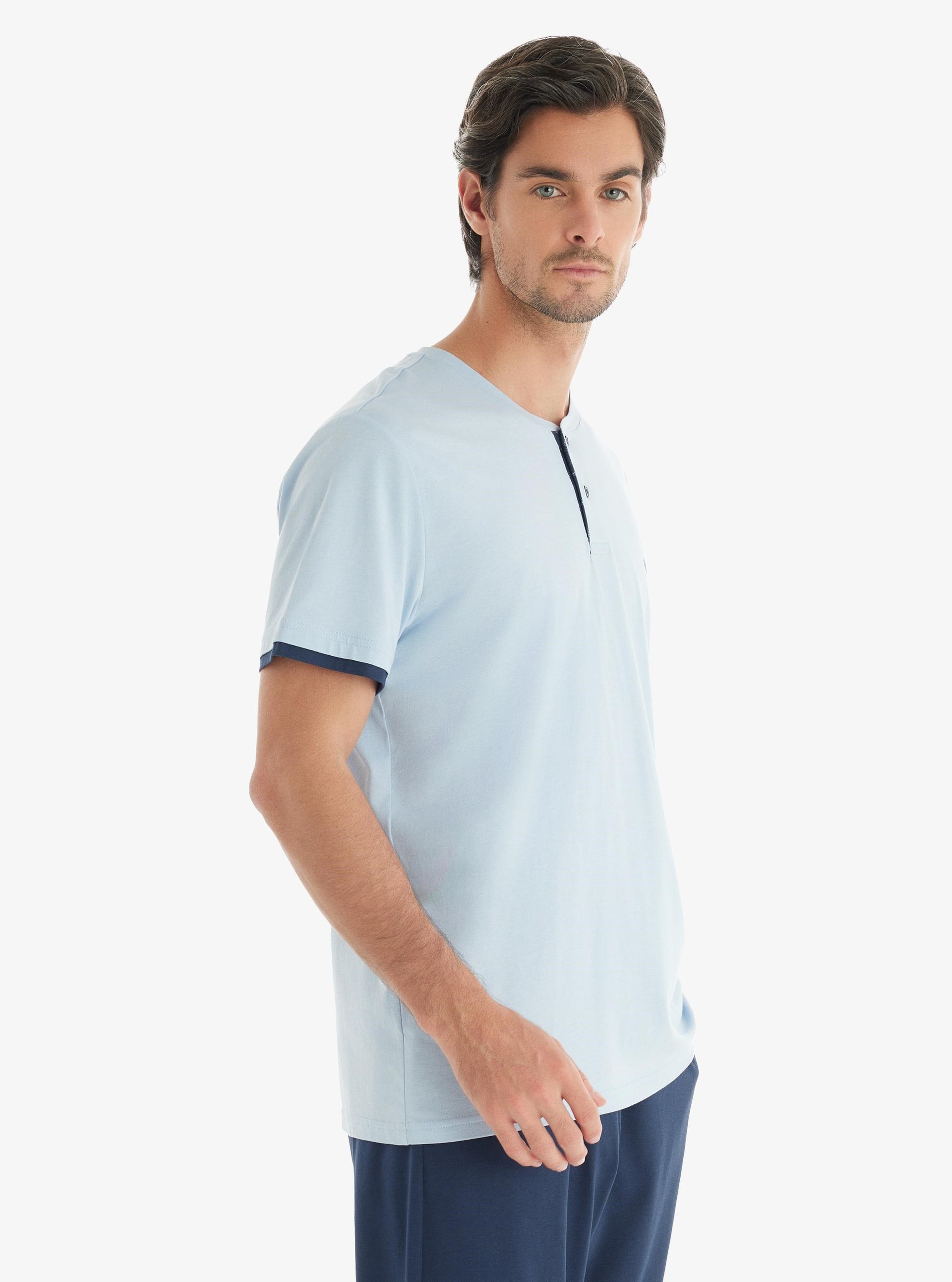 326716Erkek Premium Kısa Kol Kapri Mavi Pijama Takım C0T1N7O04Erkek Premium Kısa Kol Kapri Mavi Pijama Takım C0T1N7O04BlackspadePijama TakımıPijama TakımıBlackspadeErkek Premium Kısa Kol Kapri Mavi Pijama Takım C0T1N7O04