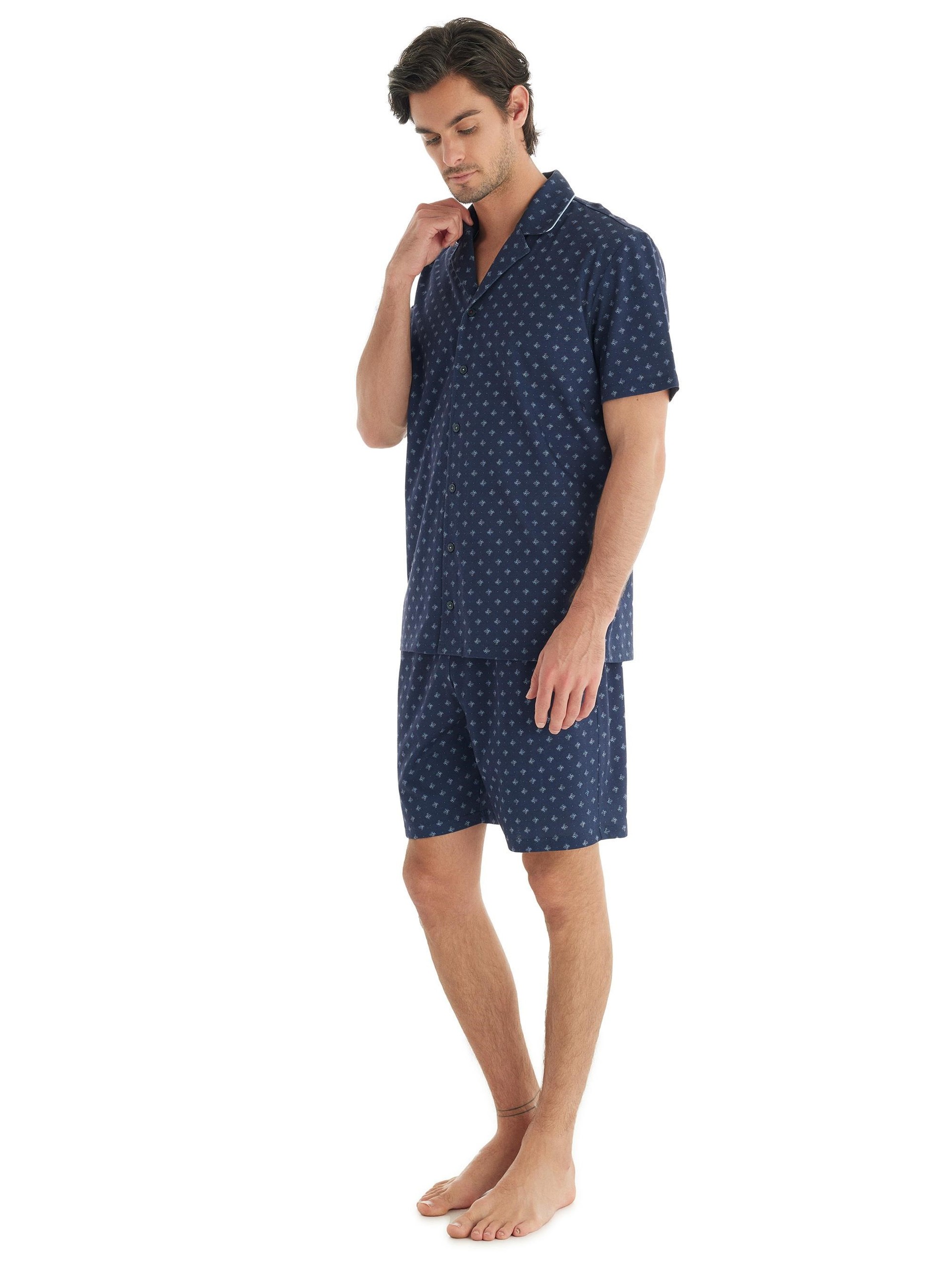 326717Erkek Premium Önden Düğmeli Kısa Kol Şortlu Lacivert Pijama Takım C1T1N7O04Erkek Premium Önden Düğmeli Kısa Kol Şortlu Lacivert Pijama Takım C1T1N7O04BlackspadePijama TakımıPijama TakımıBlackspadeErkek Premium Önden Düğmeli Kısa Kol Şortlu Lacivert Pijama Takım C1T1N7O04