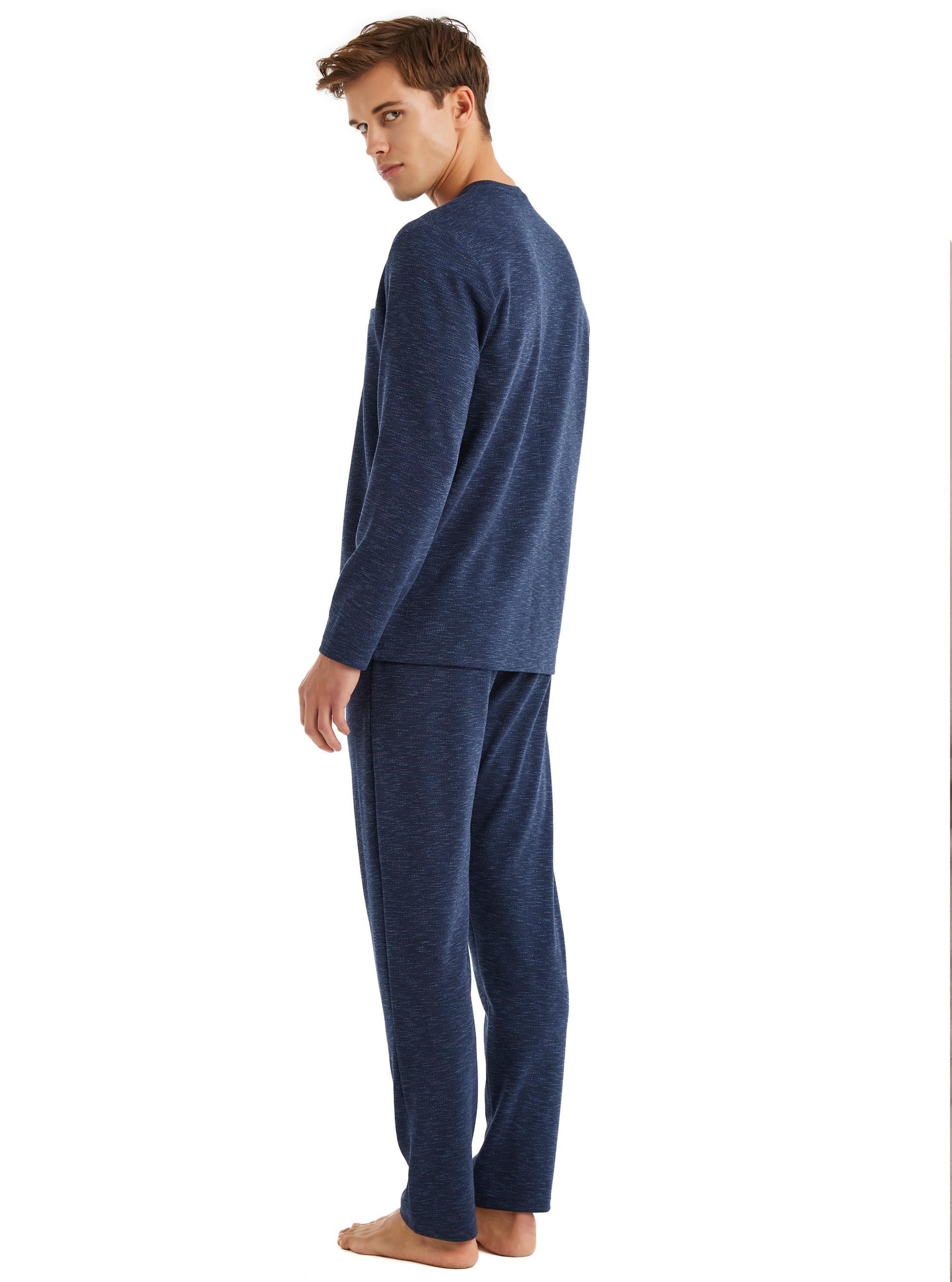 325022Erkek Uzun Kol Lacivert Pijama Takım C5T8N5O04Erkek Uzun Kol Lacivert Pijama Takım C5T8N5O04BlackspadePijama TakımıPijama TakımıBlackspadeErkek Uzun Kol Lacivert Pijama Takım C5T8N5O04