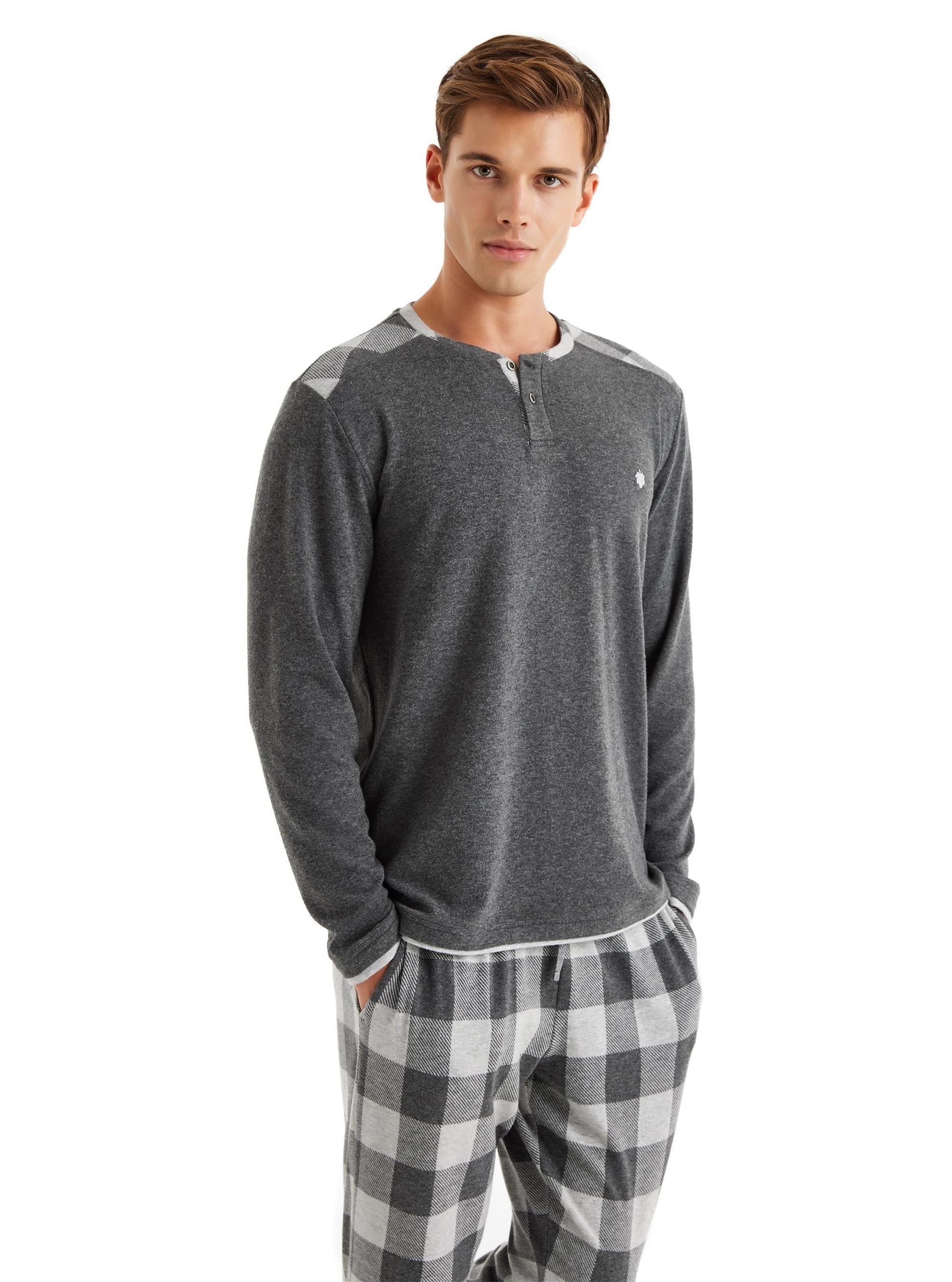 325760Erkek Uzun Kol Thermal Antrasit Pijama Takım C2T0N6O04Erkek Uzun Kol Thermal Antrasit Pijama Takım C2T0N6O04BlackspadePijama TakımıPijama TakımıBlackspadeErkek Uzun Kol Thermal Antrasit Pijama Takım C2T0N6O04