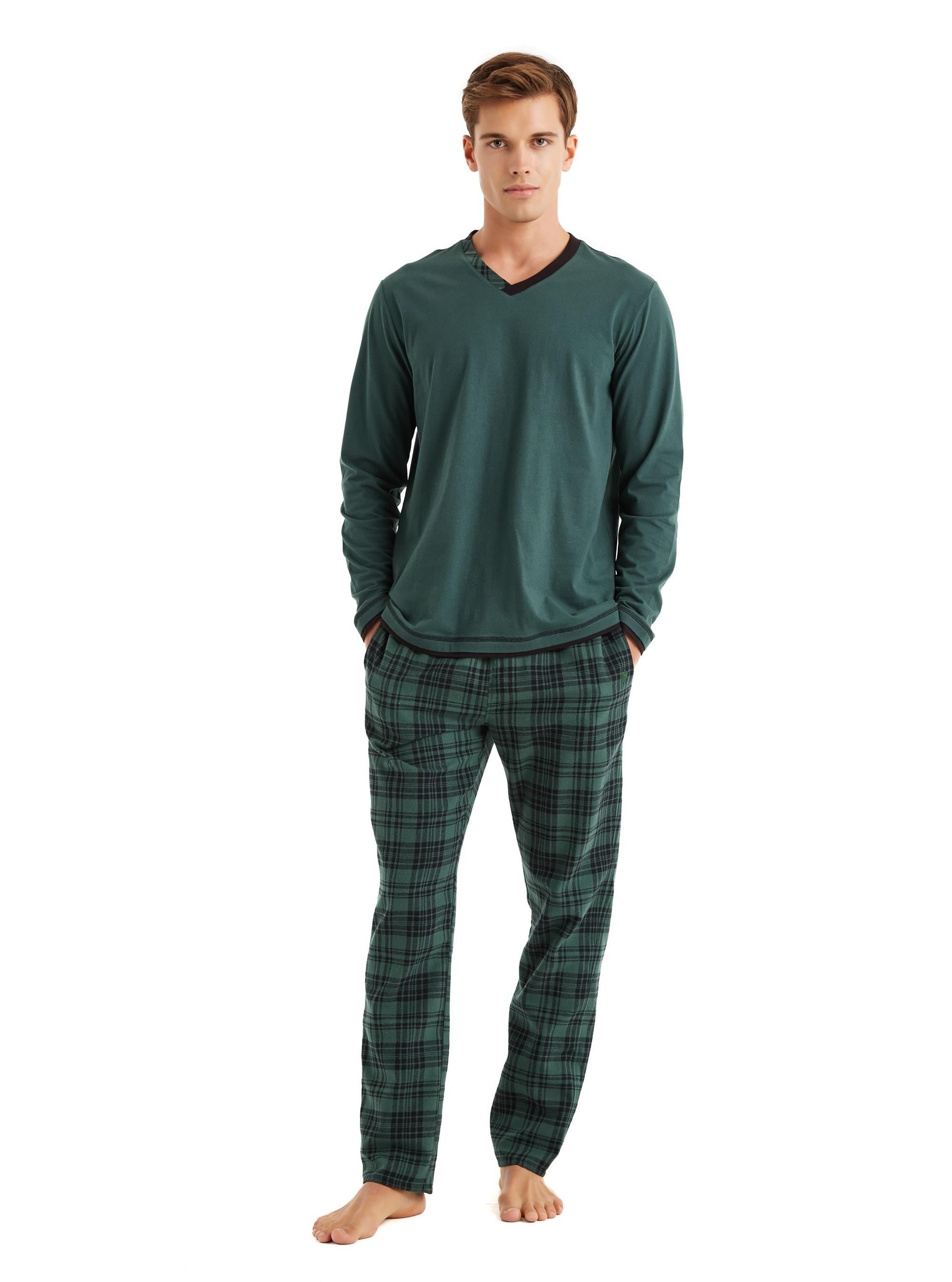 325755Erkek Uzun Kol Yeşil Pijama Takım C7T8N5O04Erkek Uzun Kol Yeşil Pijama Takım C7T8N5O04BlackspadePijama TakımıPijama TakımıBlackspadeErkek Uzun Kol Yeşil Pijama Takım C7T8N5O04