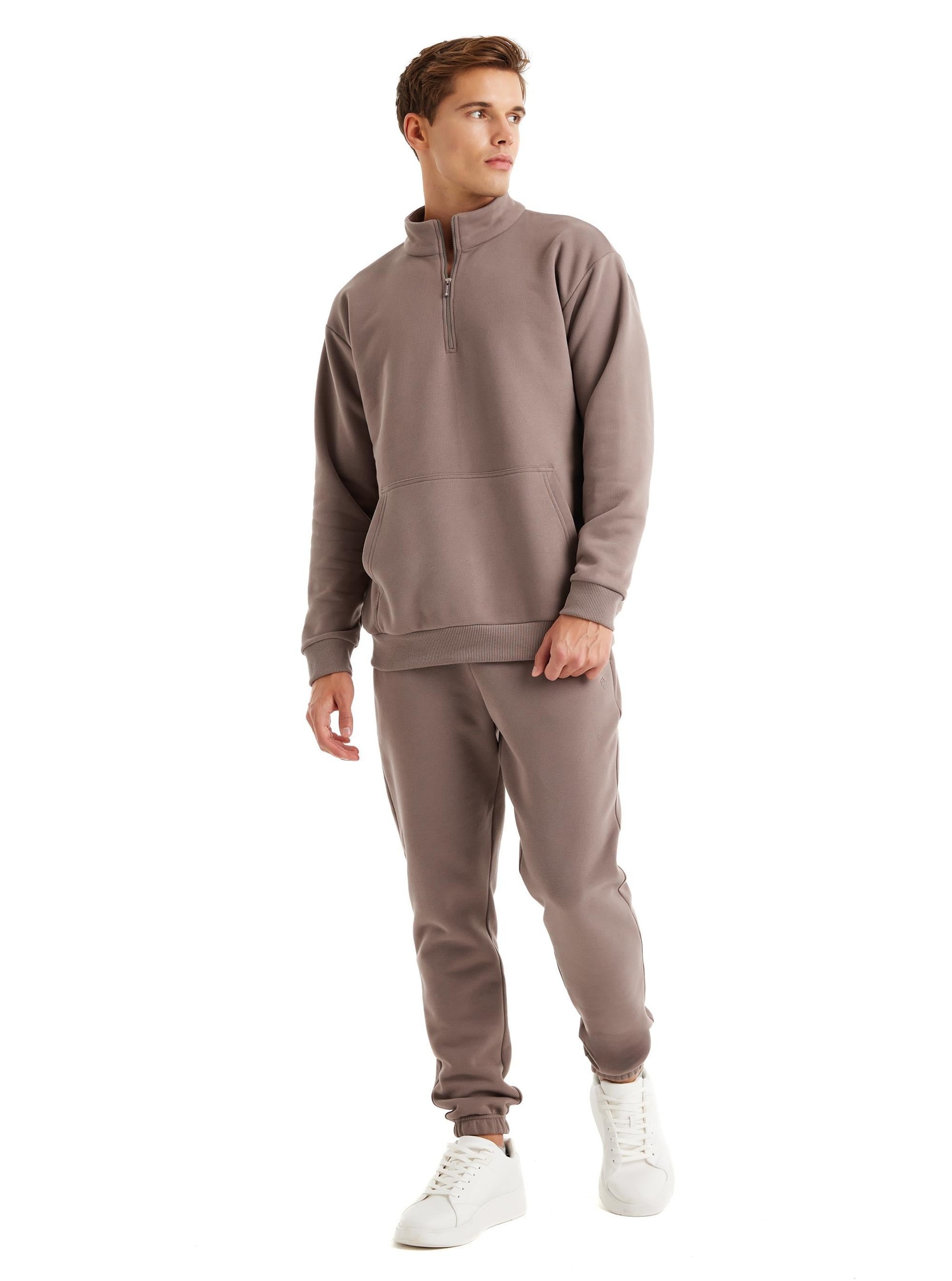 325762Erkek Uzun Kol Vizon Eşofman Takımı C0T2N6O04-21Erkek Uzun Kol Vizon Eşofman Takımı C0T2N6O04-21BlackspadePijama TakımıPijama TakımıBlackspadeErkek Uzun Kol Vizon Eşofman Takımı C0T2N6O04-21