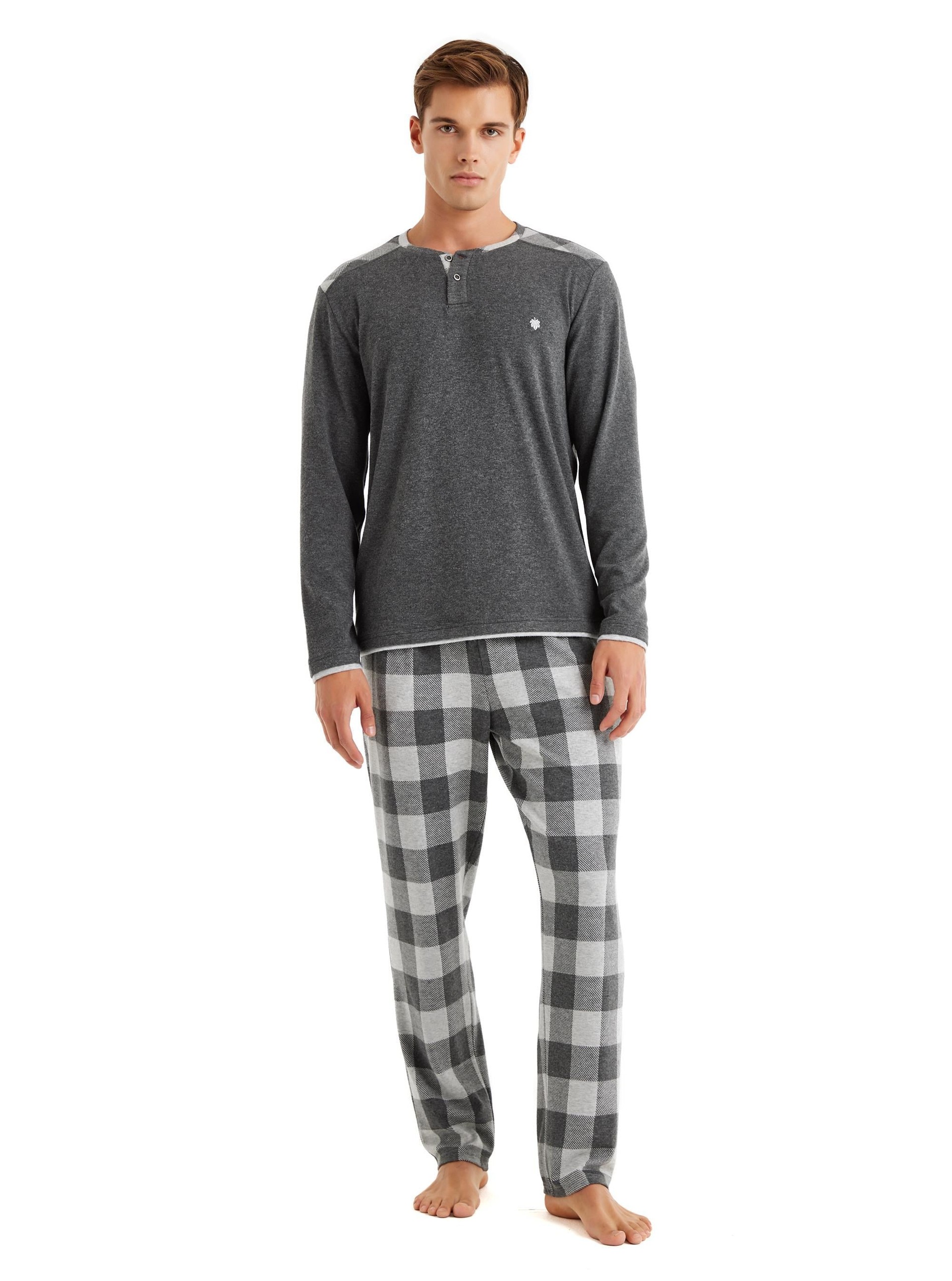 325760Erkek Uzun Kol Thermal Antrasit Pijama Takım C2T0N6O04Erkek Uzun Kol Thermal Antrasit Pijama Takım C2T0N6O04BlackspadePijama TakımıPijama TakımıBlackspadeErkek Uzun Kol Thermal Antrasit Pijama Takım C2T0N6O04