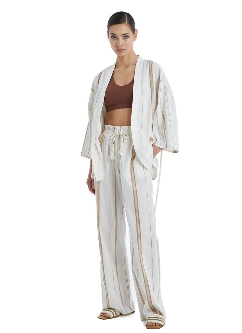 319861Kadın Kimonolu Bej Pijama Takımı C2T0N4O06-Kadın Kimonolu Bej Pijama Takımı C2T0N4O06-BlackspadeSabahlık - Pijama TakımSabahlık - Pijama TakımBlackspadeKadın Kimonolu Bej Pijama Takımı C2T0N4O06-