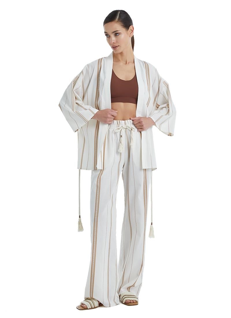 319861Kadın Kimonolu Bej Pijama Takımı C2T0N4O06-Kadın Kimonolu Bej Pijama Takımı C2T0N4O06-BlackspadeSabahlık - Pijama TakımSabahlık - Pijama TakımBlackspadeKadın Kimonolu Bej Pijama Takımı C2T0N4O06-