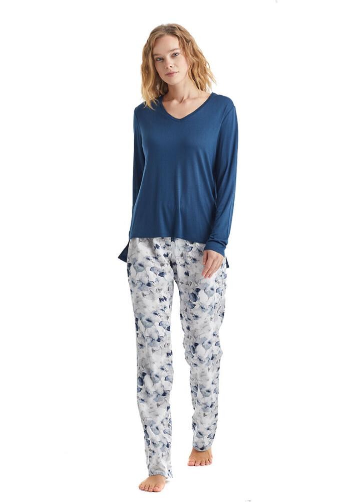315701Kadın Uzun Kol V Yaka Lacivert Pijama & Sabahlık Takım 51224-51227Kadın Uzun Kol V Yaka Lacivert Pijama & Sabahlık Takım 51224-51227BlackspadeSabahlık - Pijama TakımSabahlık - Pijama TakımBlackspadeKadın Uzun Kol V Yaka Lacivert Pijama & Sabahlık Takım 51224-51227