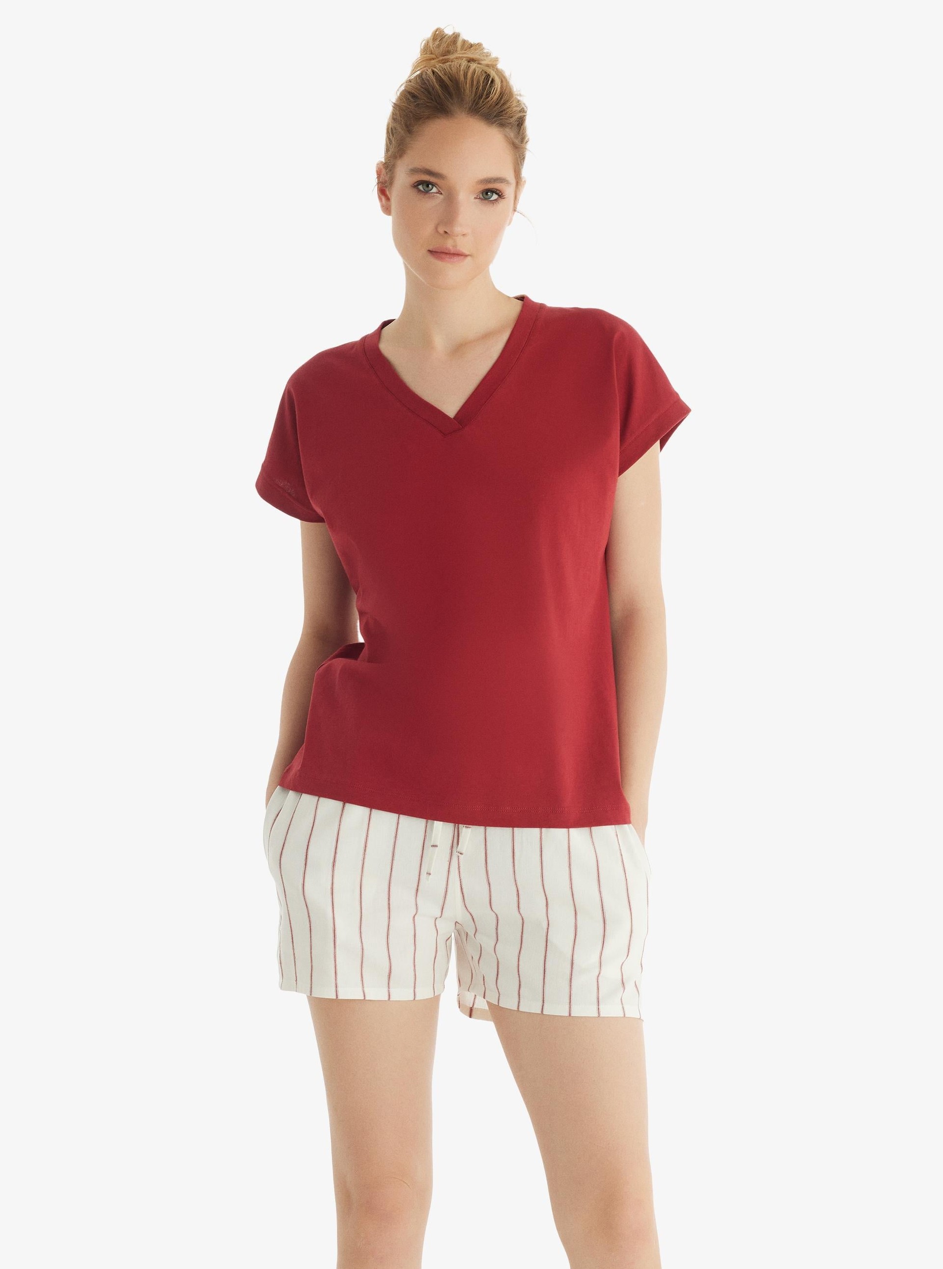 326710Kadın Kısa Kol Şortlu Bordo Pijama Takımı 60553-59Kadın Kısa Kol Şortlu Bordo Pijama Takımı 60553-59BlackspadeŞortlu TakımŞortlu TakımBlackspadeKadın Kısa Kol Şortlu Bordo Pijama Takımı 60553-59