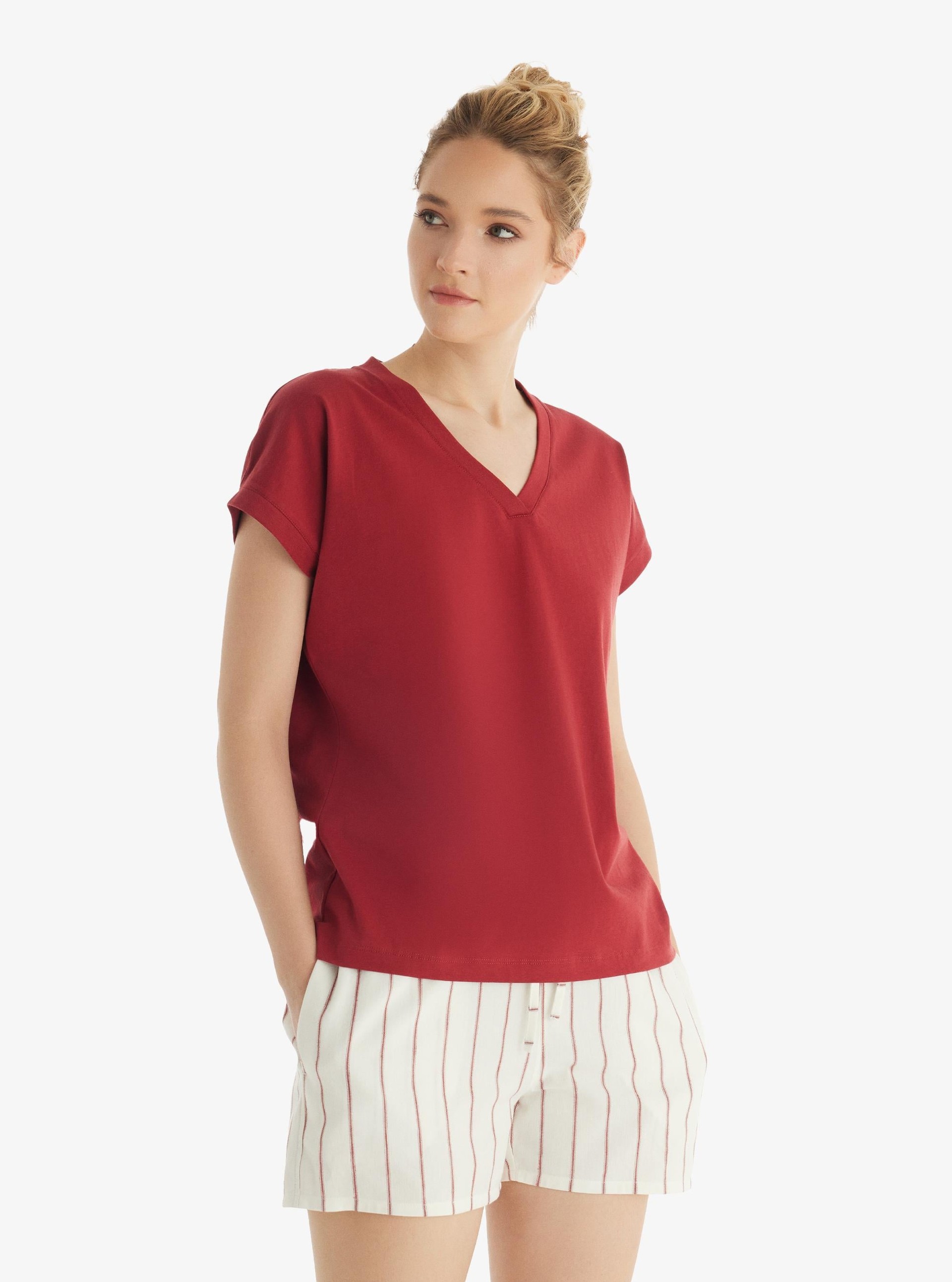 326710Kadın Kısa Kol Şortlu Bordo Pijama Takımı 60553-59Kadın Kısa Kol Şortlu Bordo Pijama Takımı 60553-59BlackspadeŞortlu TakımŞortlu TakımBlackspadeKadın Kısa Kol Şortlu Bordo Pijama Takımı 60553-59