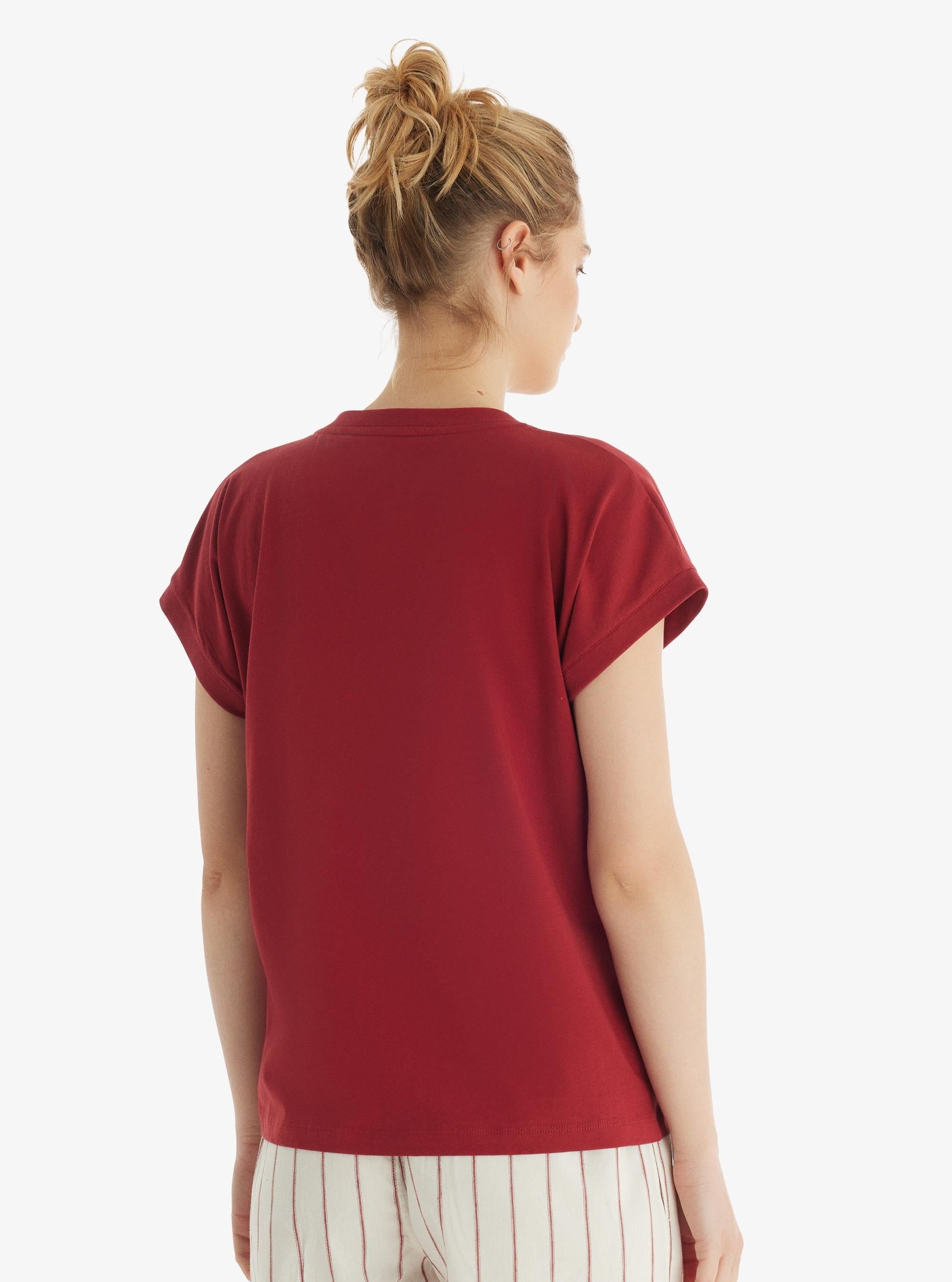326710Kadın Kısa Kol Şortlu Bordo Pijama Takımı 60553-59Kadın Kısa Kol Şortlu Bordo Pijama Takımı 60553-59BlackspadeŞortlu TakımŞortlu TakımBlackspadeKadın Kısa Kol Şortlu Bordo Pijama Takımı 60553-59