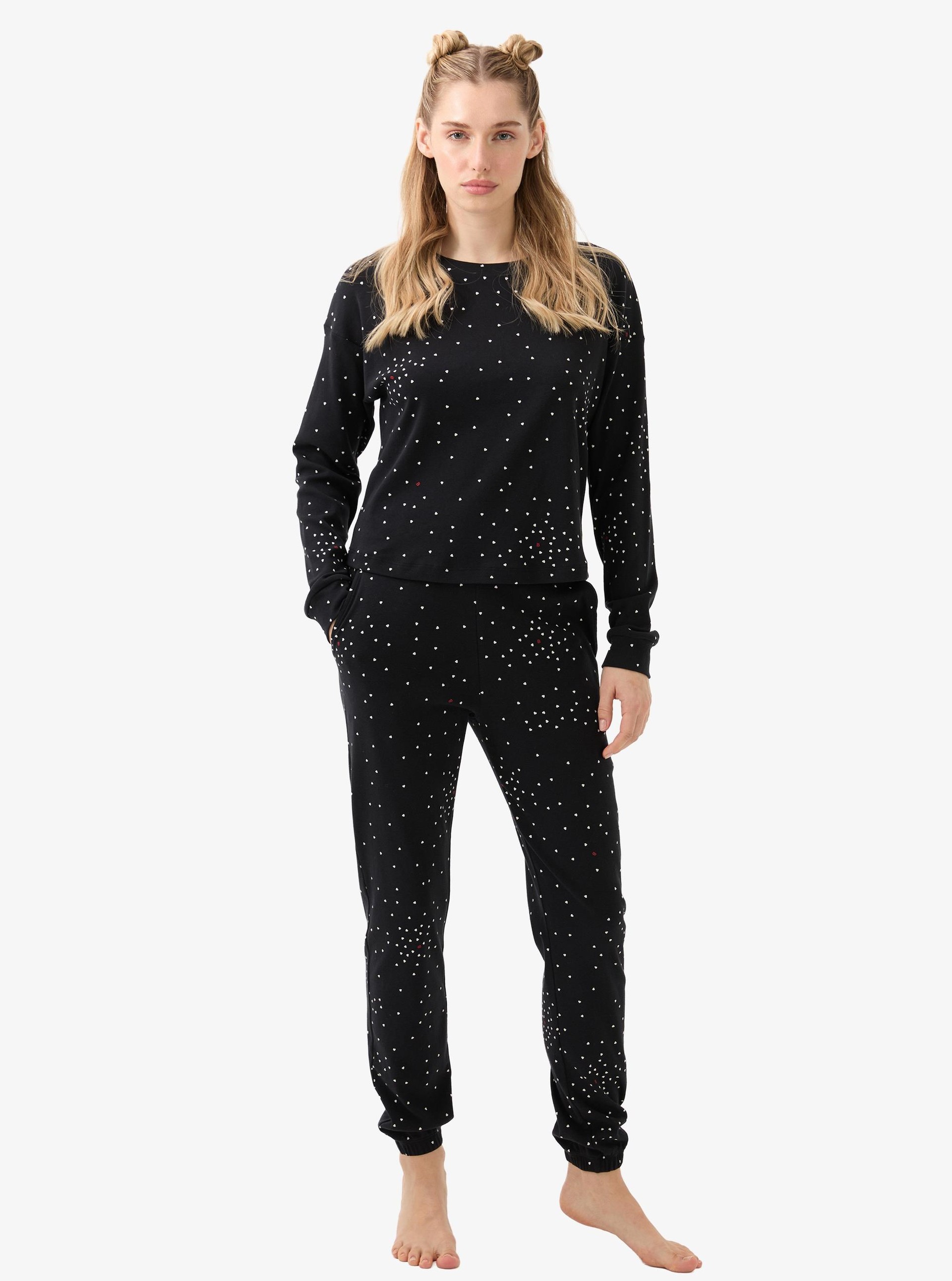 328859Kadın Siyah Kalp Desenli Pijama Takımı – Yuvarlak Yaka & Paça Lastikli C5T4N915Uzun Kol PijamaBlackspadeKadın Siyah Kalp Desenli Pijama Takımı – Yuvarlak Yaka & Paça Lastikli C5T4N915