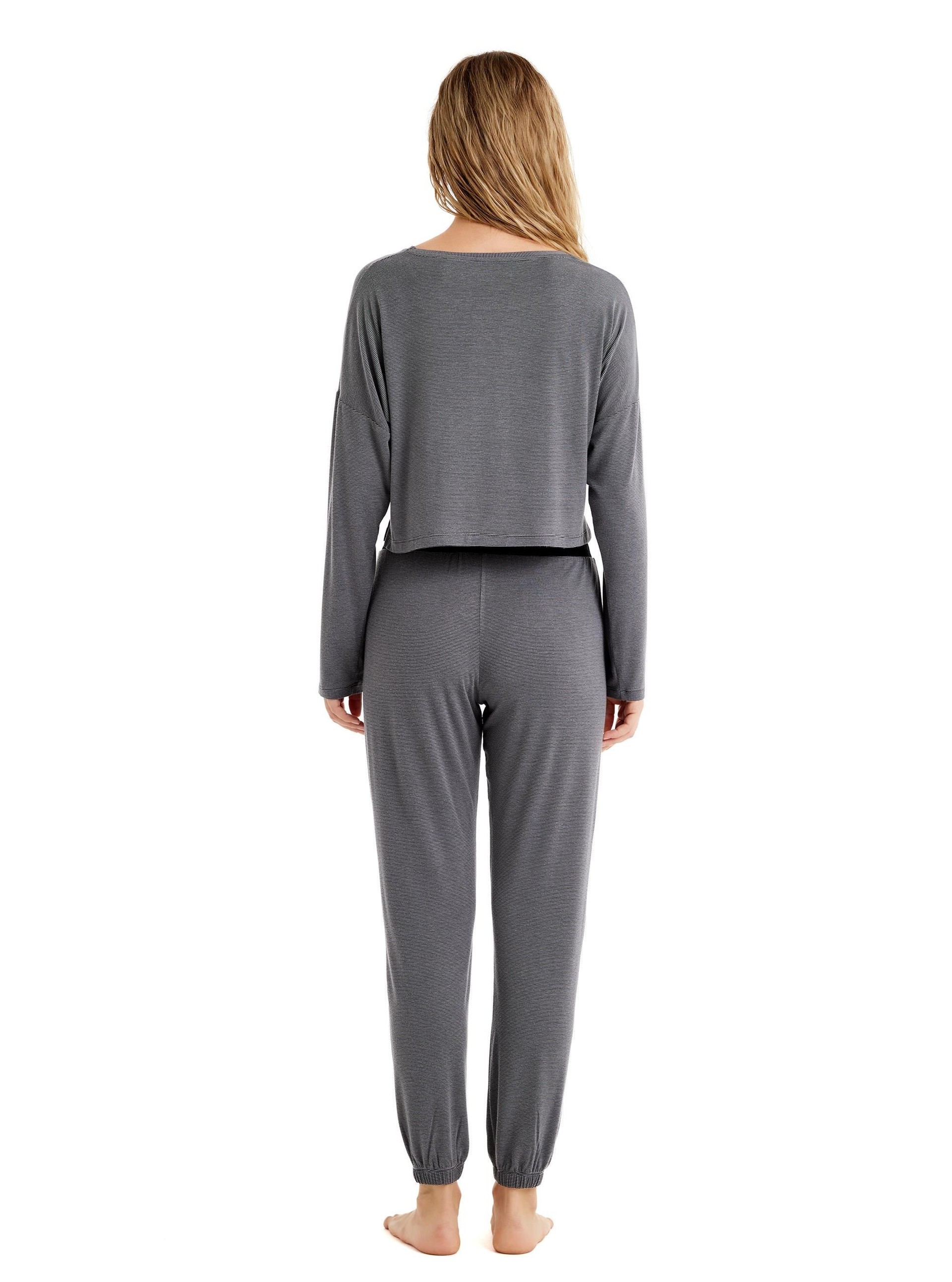 325007Kadın Uzun Kol Gri Viskoz Pijama Takım C8T7N4O06Kadın Uzun Kol Gri Viskoz Pijama Takım C8T7N4O06BlackspadeUzun Kol PijamaUzun Kol PijamaBlackspadeKadın Uzun Kol Gri Viskoz Pijama Takım C8T7N4O06
