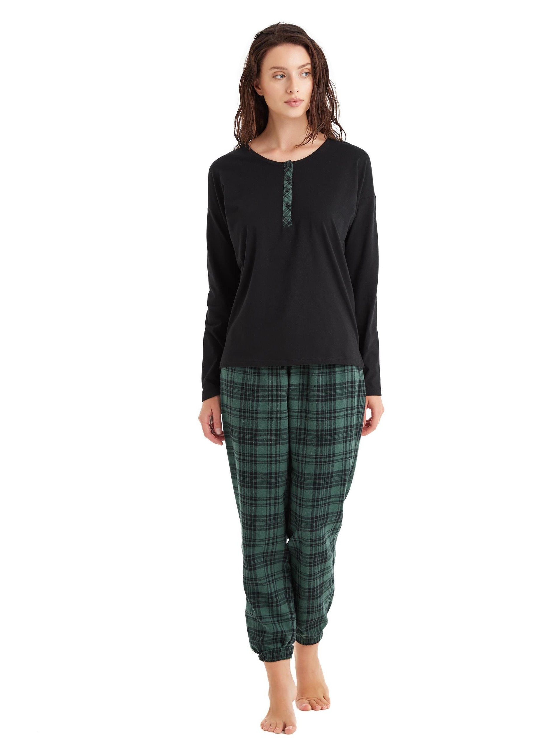 325006Kadın Uzun Kol Siyah %100 Pamuk Pijama Takım C7T7N4O06Kadın Uzun Kol Siyah %100 Pamuk Pijama Takım C7T7N4O06BlackspadeUzun Kol PijamaUzun Kol PijamaBlackspadeKadın Uzun Kol Siyah %100 Pamuk Pijama Takım C7T7N4O06