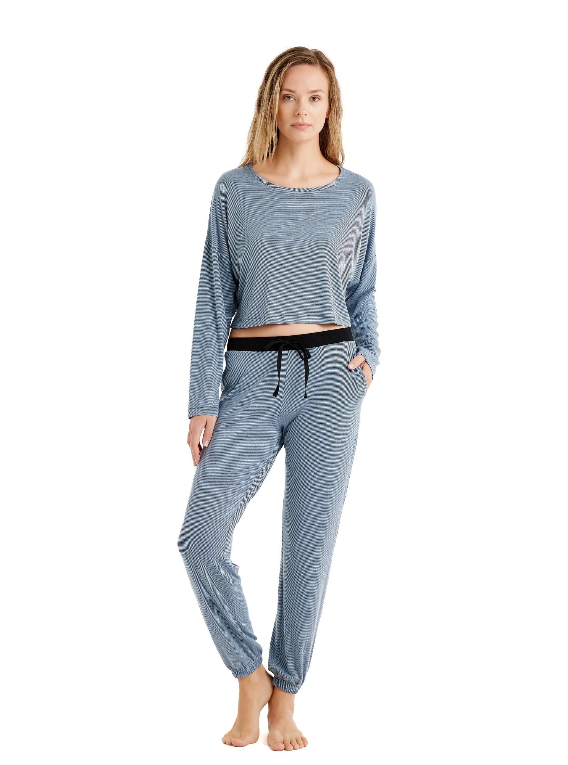 325009Kadın Uzun Kol Mavi Viskoz Pijama Takım C8T7N4O06Kadın Uzun Kol Mavi Viskoz Pijama Takım C8T7N4O06BlackspadeUzun Kol PijamaUzun Kol PijamaBlackspadeKadın Uzun Kol Mavi Viskoz Pijama Takım C8T7N4O06