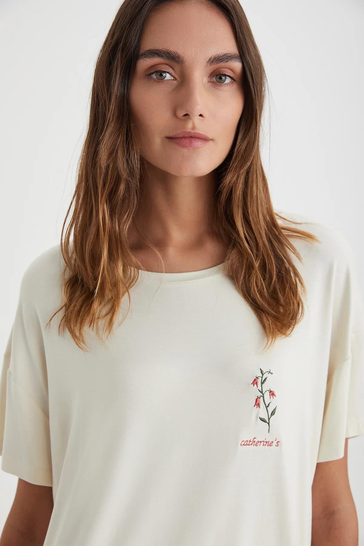 328268Kadın Bej Çiçekli Viskon Pijama Takımı – Kısa Kollu, Yazlık, Düz Üst C4T0N72cotonhause.com.tr Online Alışveriş - Sezon İndirimlerini Keşfet Kadın Bej Çiçekli Viskon Pijama Takımı – Kısa Kollu, Yazlık, Düz Üst C4T0N72Kısa Kol / Askılı Pijamacatherine'sKadın Bej Çiçekli Viskon Pijama Takımı – Kısa Kollu, Yazlık, Düz Üst C4T0N72