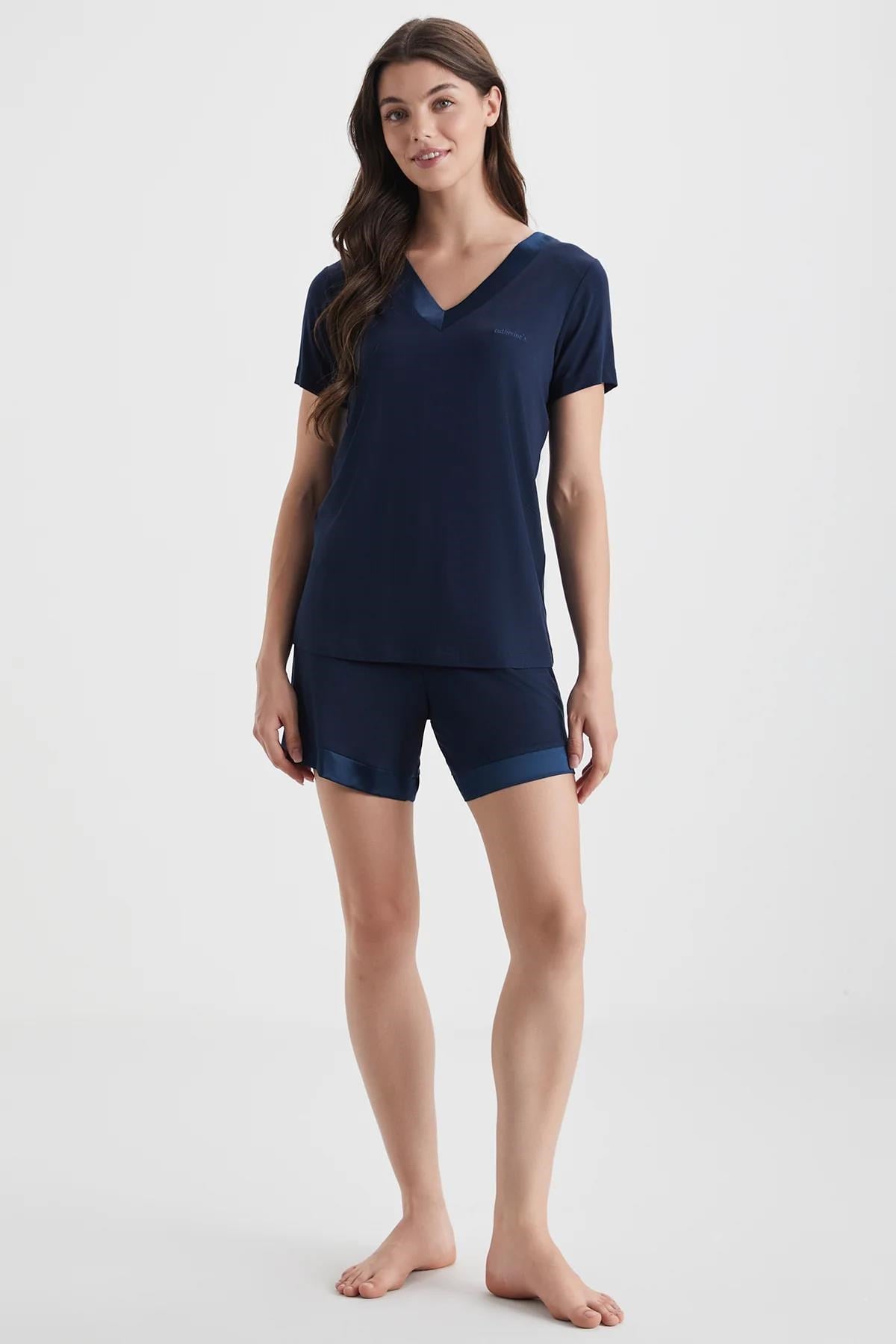 328274Kadın Lacivert Viskon V Yaka Ev Giyim Takımı / Pijama Şort Takımı C4T3N72cotonhause.com.tr Online Alışveriş - Sezon İndirimlerini Keşfet Kadın Lacivert Viskon V Yaka Ev Giyim Takımı / Pijama Şort Takımı C4T3N72Şortlu Takımcatherine'sKadın Lacivert Viskon V Yaka Ev Giyim Takımı / Pijama Şort Takımı C4T3N72