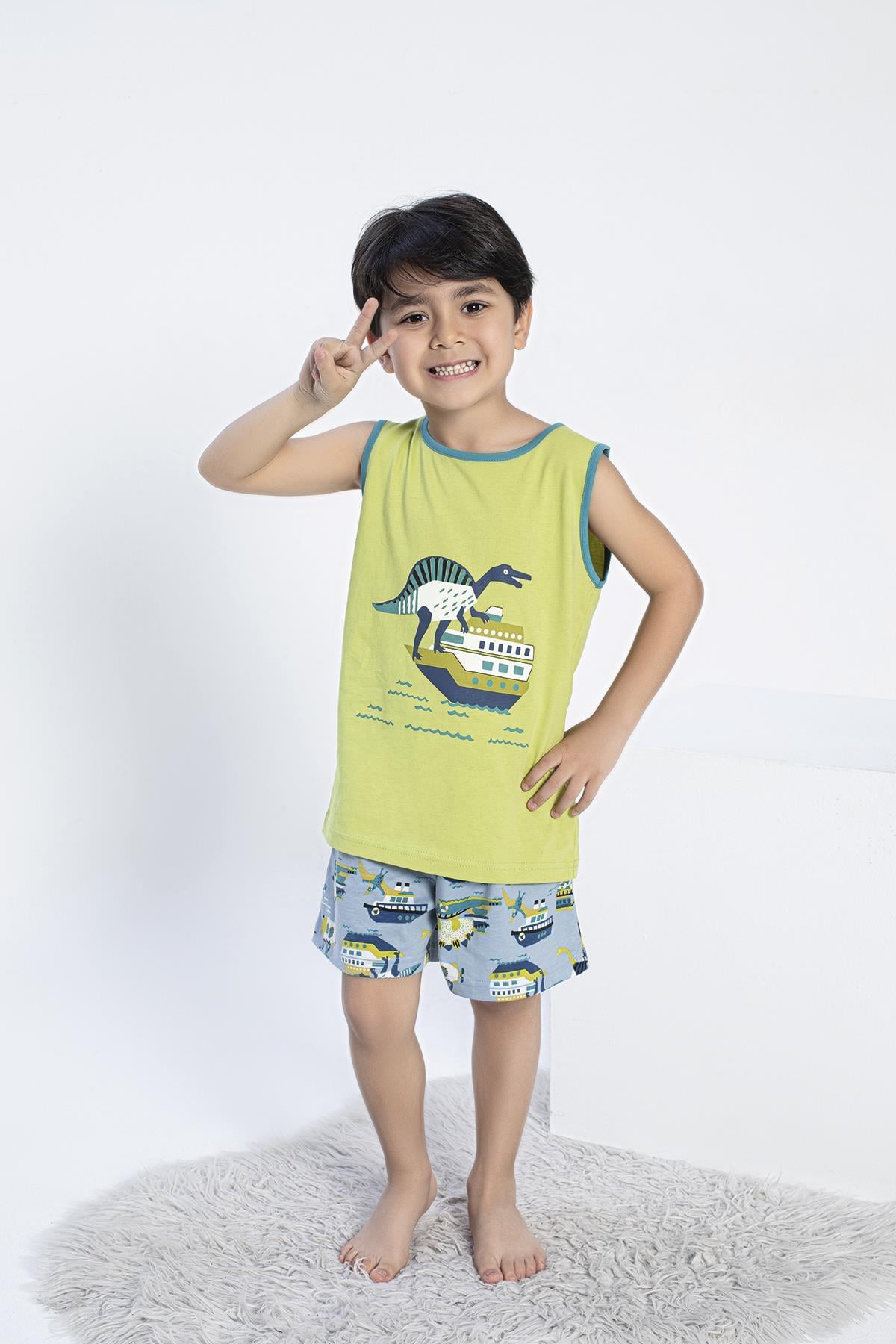 326436Erkek Çocuk Kalın Askı Şortlu Yeşil Pijama Takım C5T5N0O-047cotonhause.com.tr Online Alışveriş - Sezon İndirimlerini Keşfet Erkek Çocuk Kalın Askı Şortlu Yeşil Pijama Takım C5T5N0O-047PijamaConfeoErkek Çocuk Kalın Askı Şortlu Yeşil Pijama Takım C5T5N0O-047