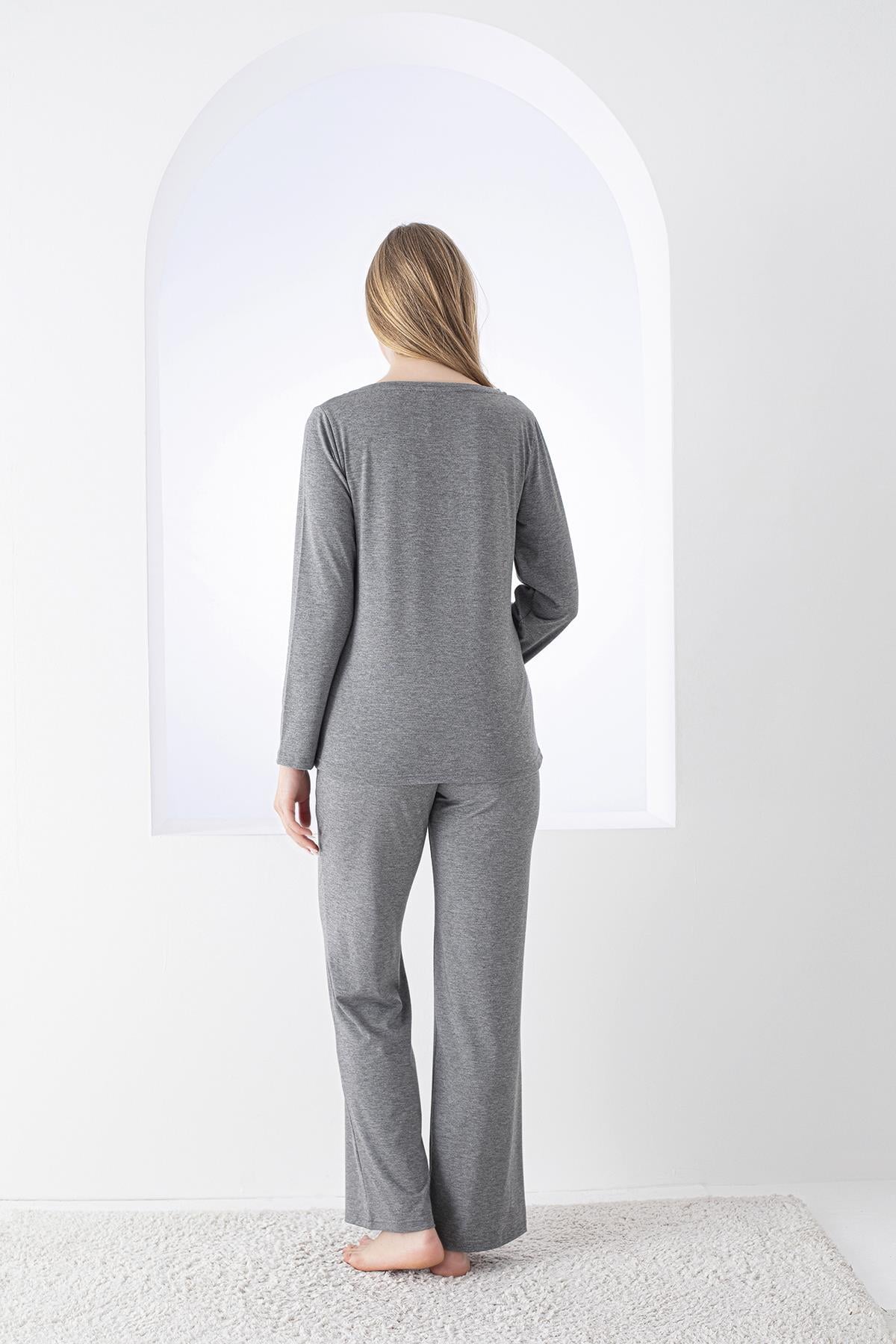 326480Kadın Uzun Kol V Yaka Viskon Antrasit Pijama Takımı C0T3N5O-048cotonhause.com.tr Online Alışveriş - Sezon İndirimlerini Keşfet Kadın Uzun Kol V Yaka Viskon Antrasit Pijama Takımı C0T3N5O-048Uzun Kol PijamaConfeoKadın Uzun Kol V Yaka Viskon Antrasit Pijama Takımı C0T3N5O-048