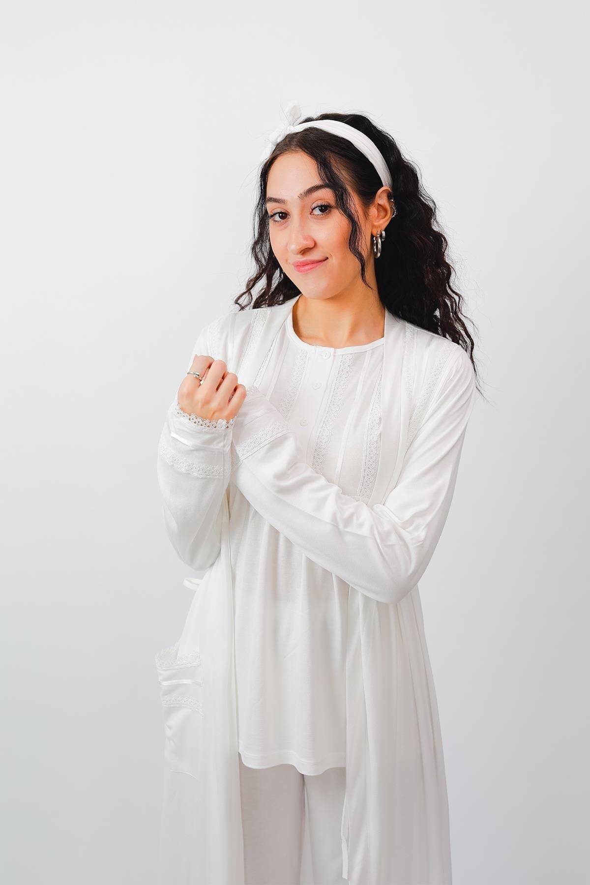 323868Nena Collection %100 Pamuk Lohusa Sabahlık ve Pijama Takımı 24556cotonhause.com.tr Online Alışveriş - Sezon İndirimlerini Keşfet Nena Collection %100 Pamuk Lohusa Sabahlık ve Pijama Takımı 245563'lü Takım ModellericotonhauseNena Collection %100 Pamuk Lohusa Sabahlık ve Pijama Takımı 24556