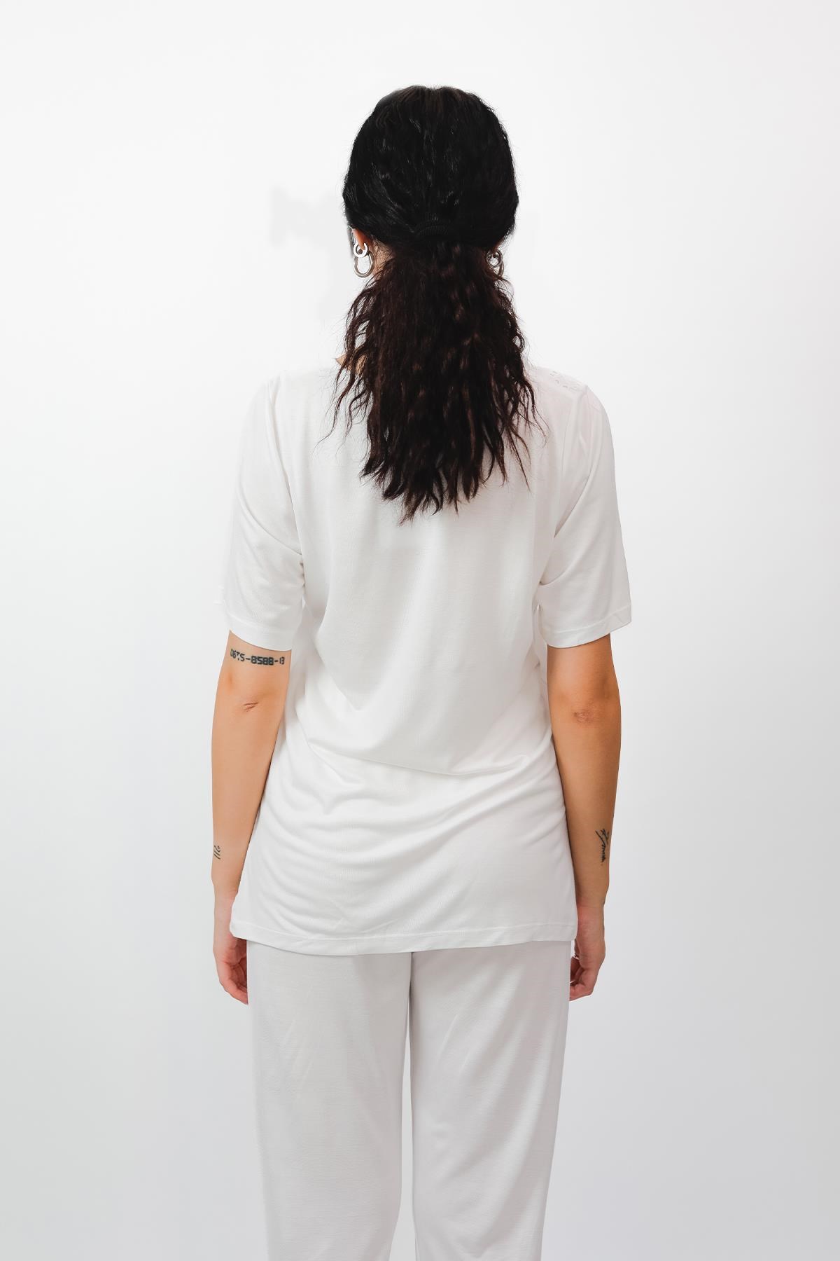 323865Lohusa Sabahlık Pijama Takımı - Fistolu Doğal Kumaş Yumuşacık %100 Pamuk 24570cotonhause.com.tr Online Alışveriş - Sezon İndirimlerini Keşfet Lohusa Sabahlık Pijama Takımı - Fistolu Doğal Kumaş Yumuşacık %100 Pamuk 245703'lü Takım ModellericotonhauseLohusa Sabahlık Pijama Takımı - Fistolu Doğal Kumaş Yumuşacık %100 Pamuk 24570