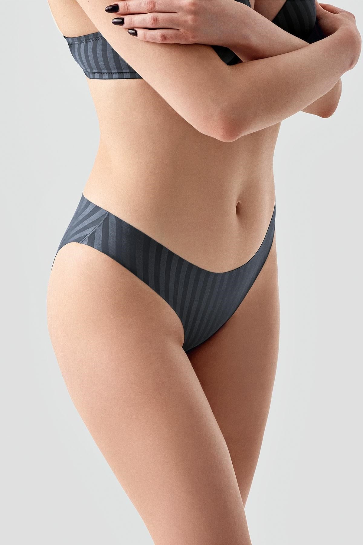 332612Kadın Lazer Kesim Slip Antrasit Külot C3T1N2963KülotcotonhauseKadın Lazer Kesim Slip Antrasit Külot C3T1N2963